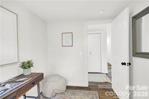 Single Family Residence at 515 Roberts Avenue, York, photo 10 of 15