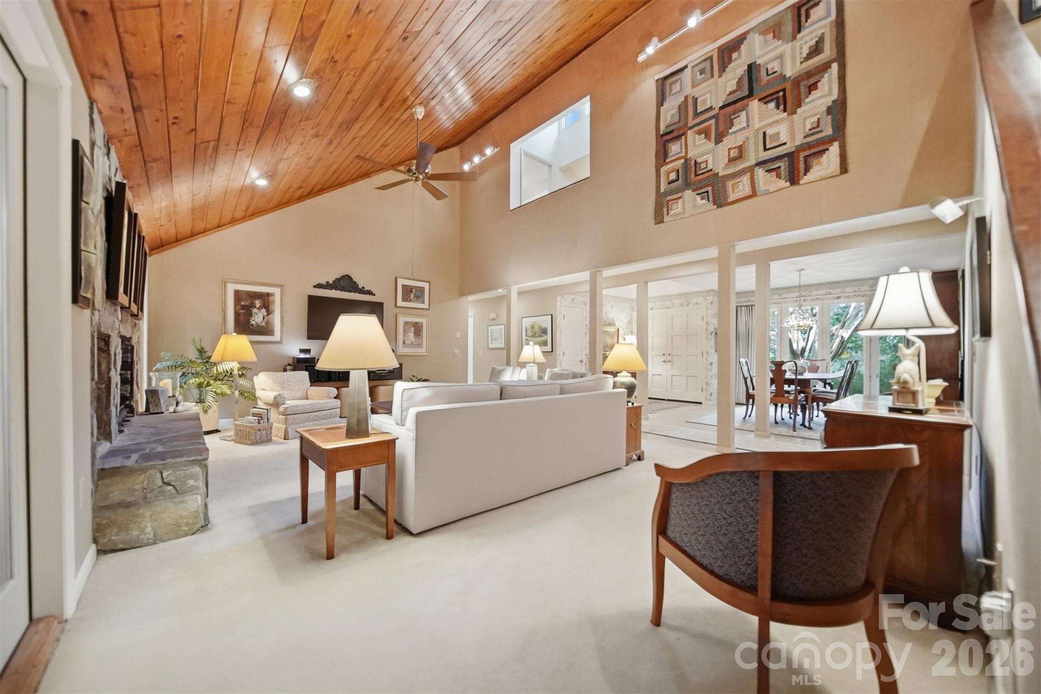 Single Family Residence at 414 Stonecroft Drive SE, Lenoir, photo 11 of 48