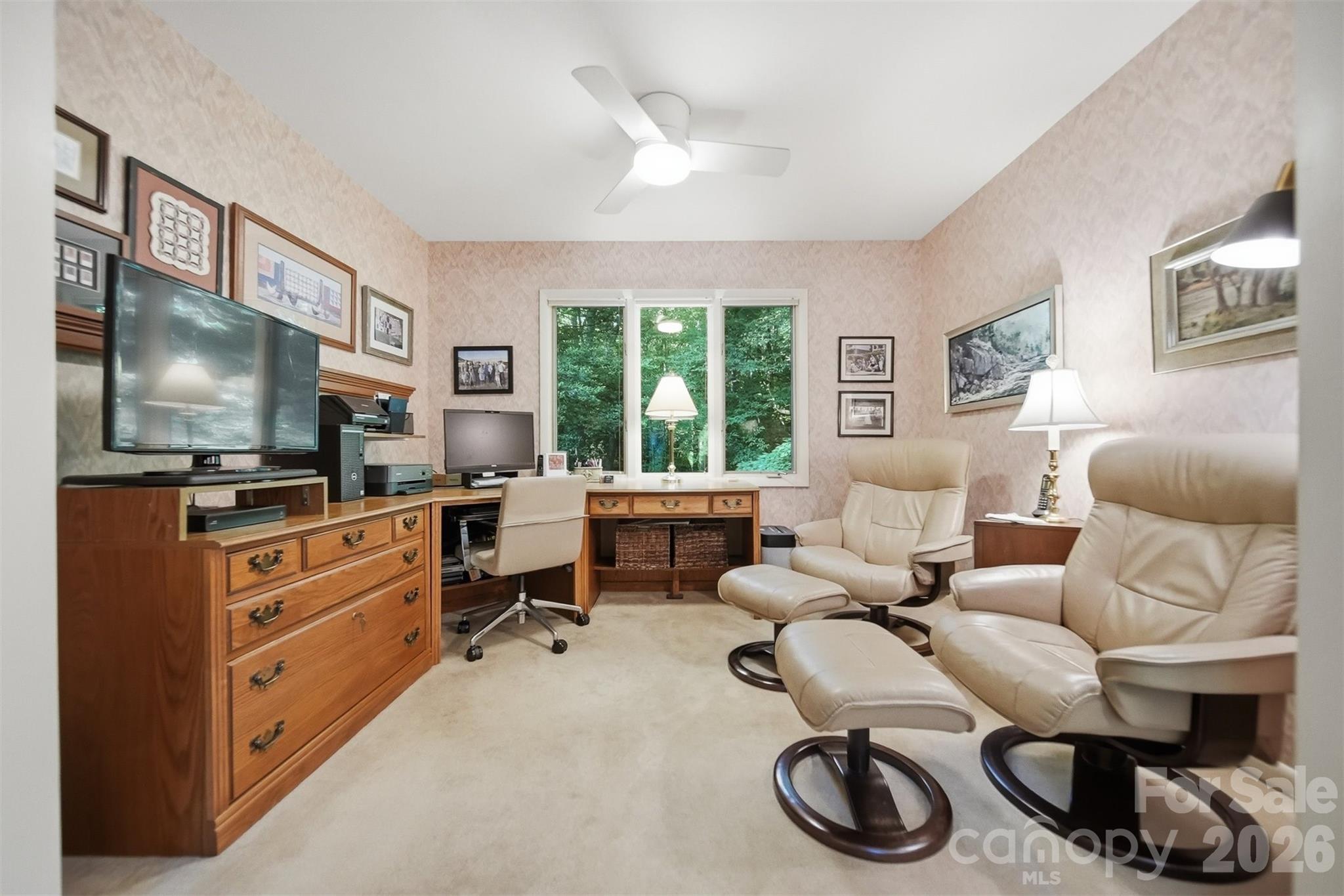Single Family Residence at 414 Stonecroft Drive SE, Lenoir, photo 23 of 48