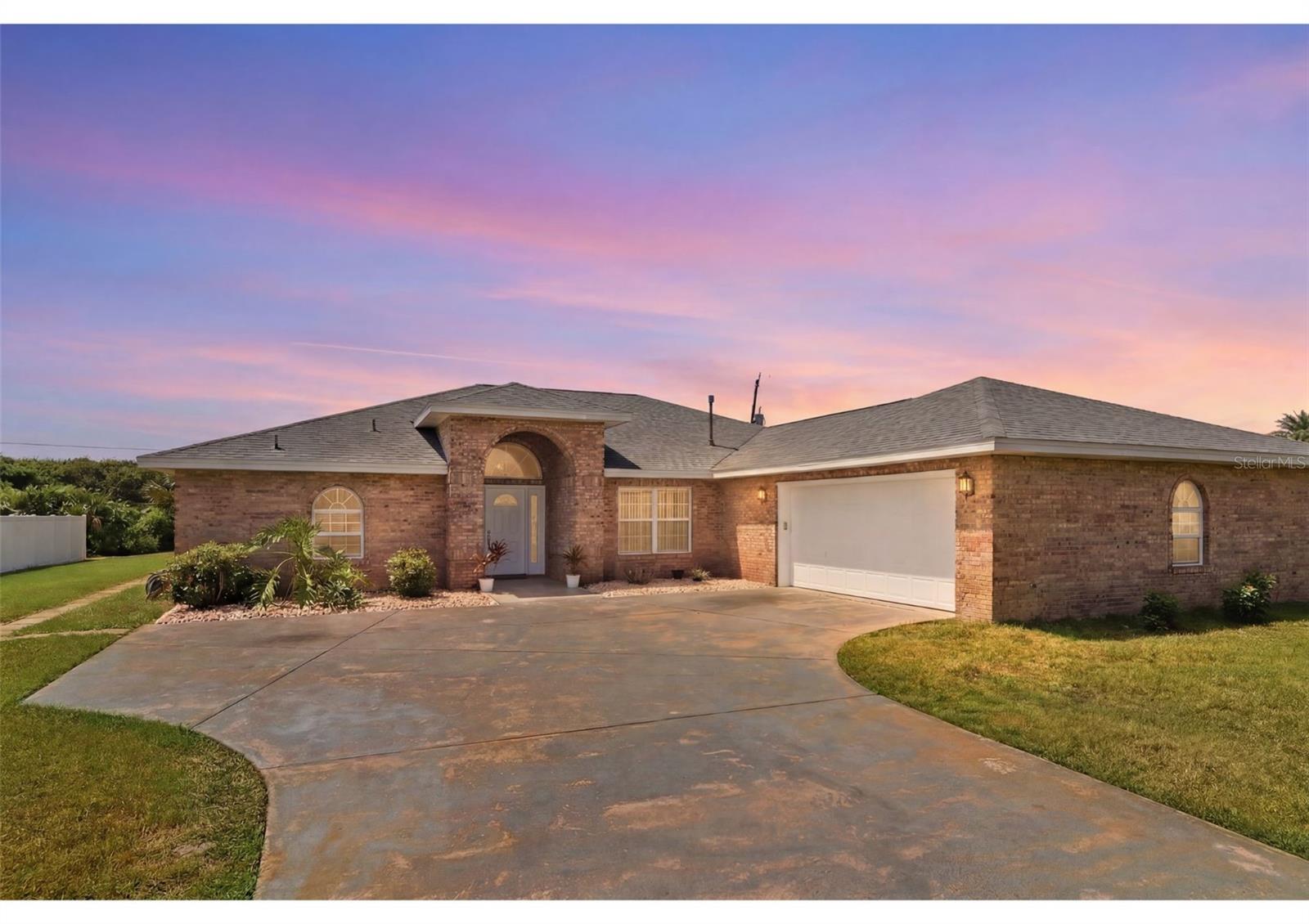 4 BEACHSIDE DR