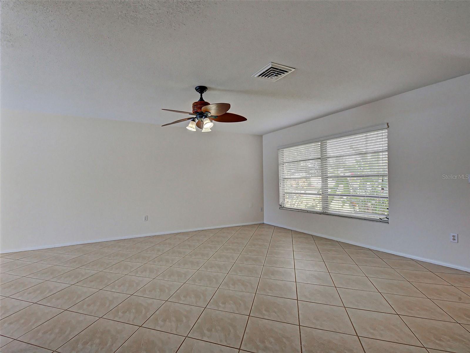Single Family Residence at 3640 STERLING RD, VENICE, photo 12 of 46