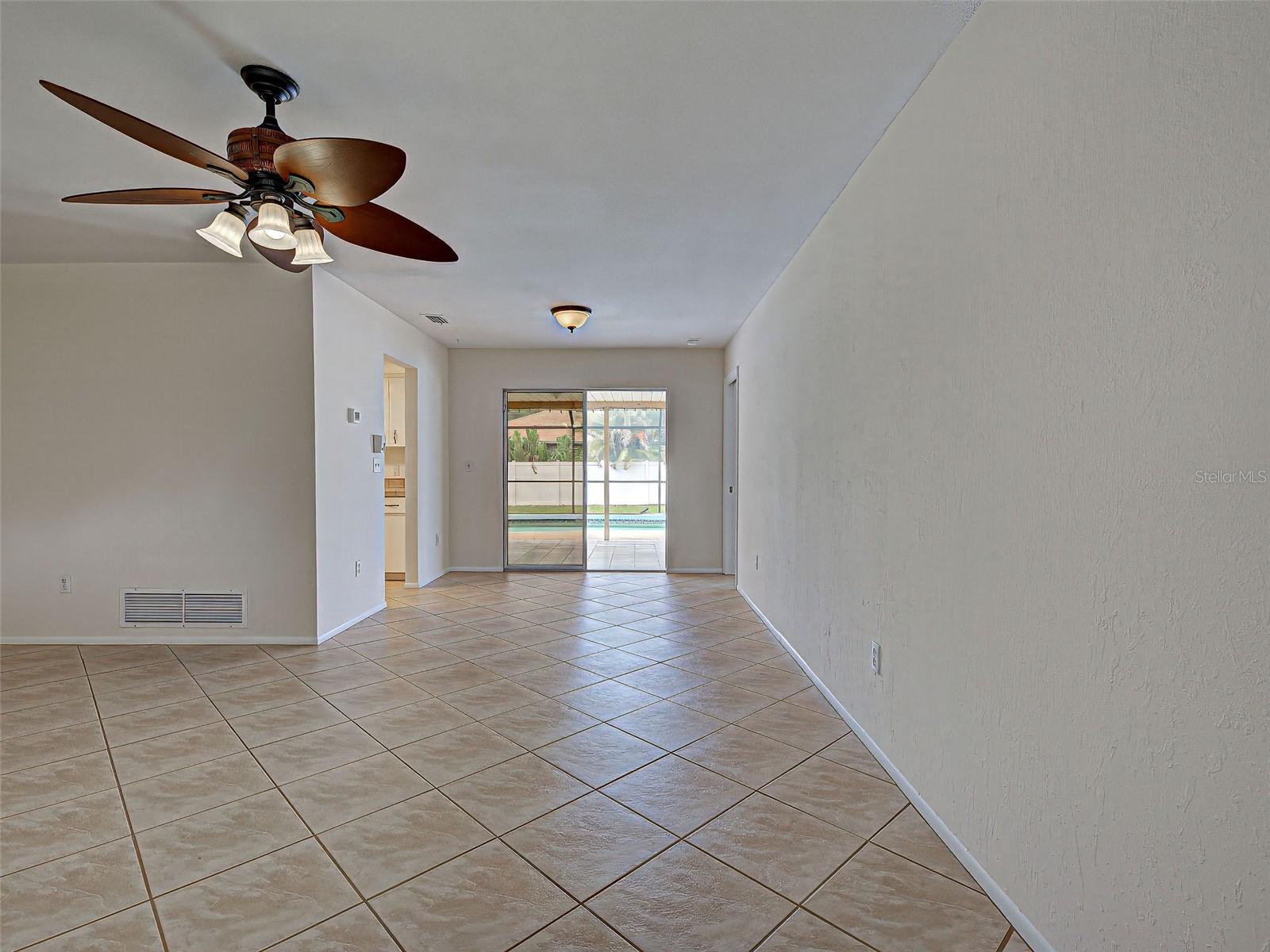 Single Family Residence at 3640 STERLING RD, VENICE, photo 15 of 46