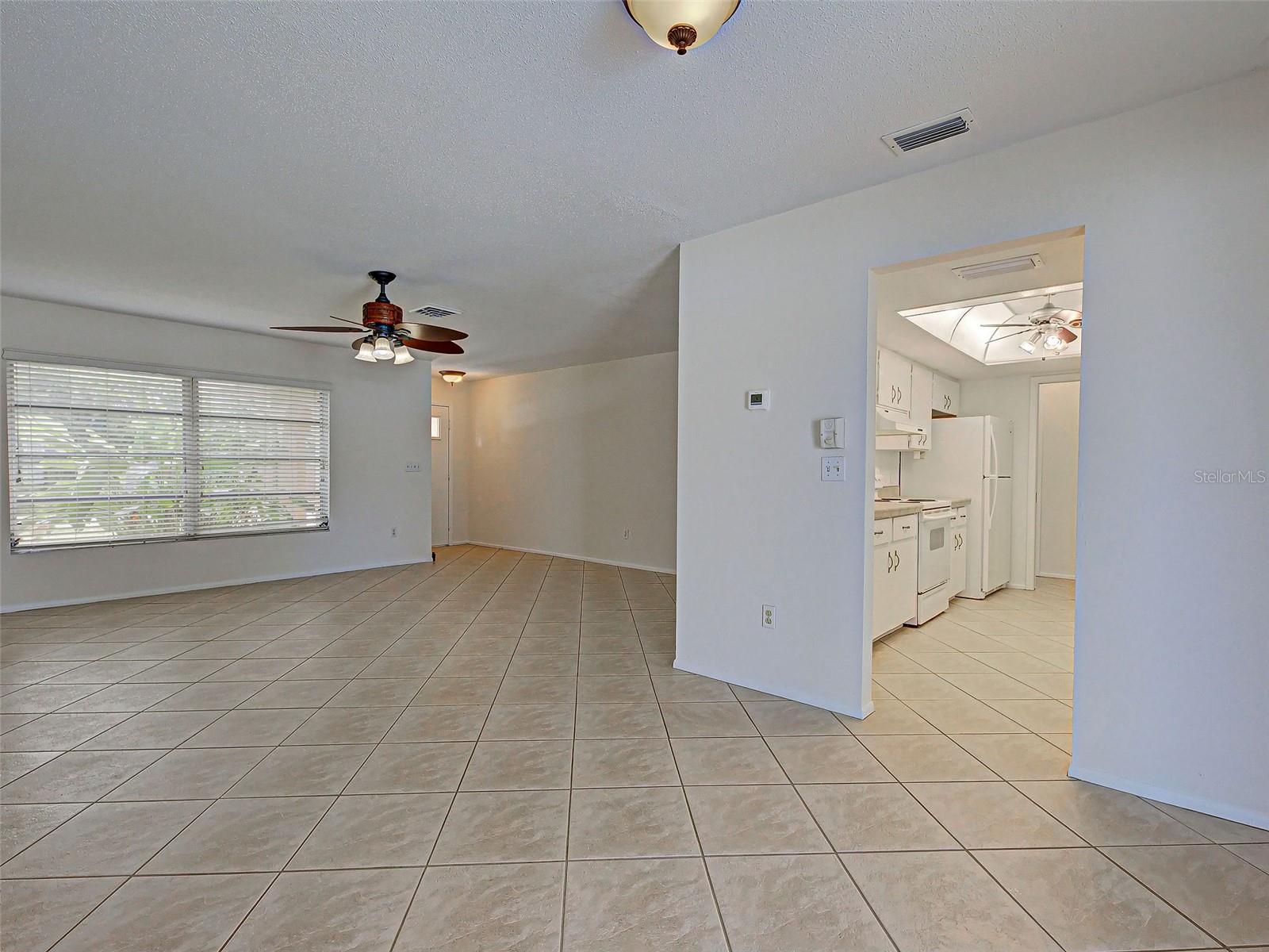 Single Family Residence at 3640 STERLING RD, VENICE, photo 17 of 46