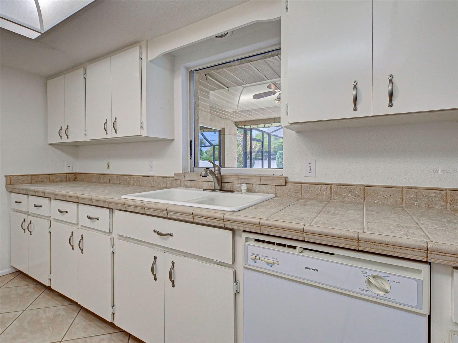 Single Family Residence at 3640 STERLING RD, VENICE, photo 22 of 46