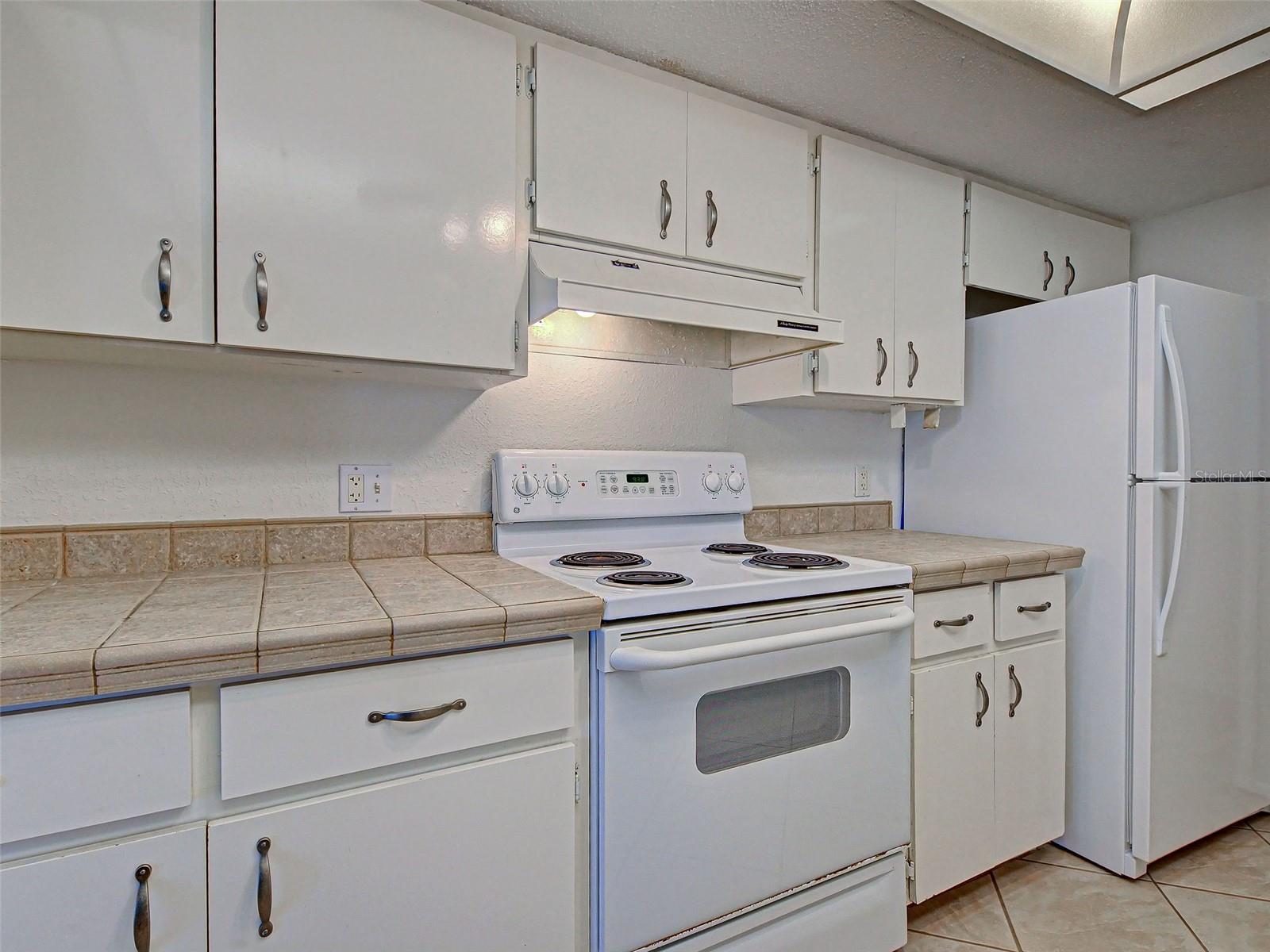 Single Family Residence at 3640 STERLING RD, VENICE, photo 23 of 46