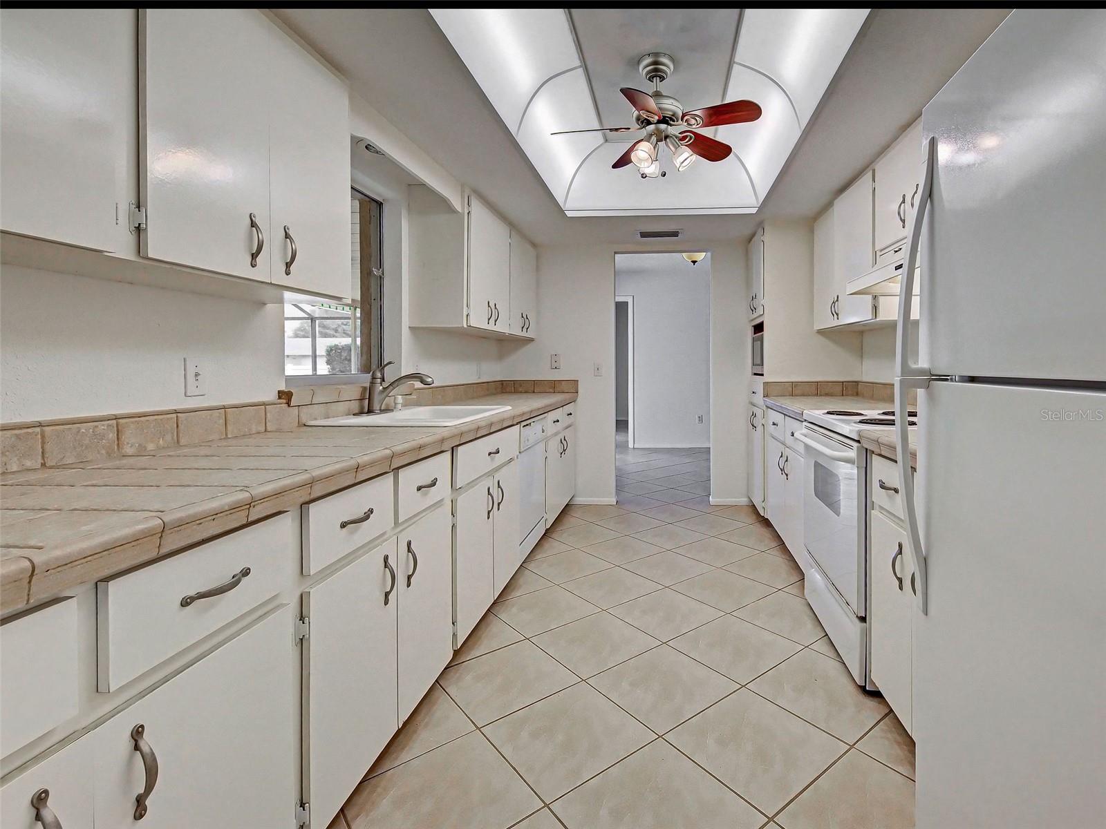 Single Family Residence at 3640 STERLING RD, VENICE, photo 27 of 46