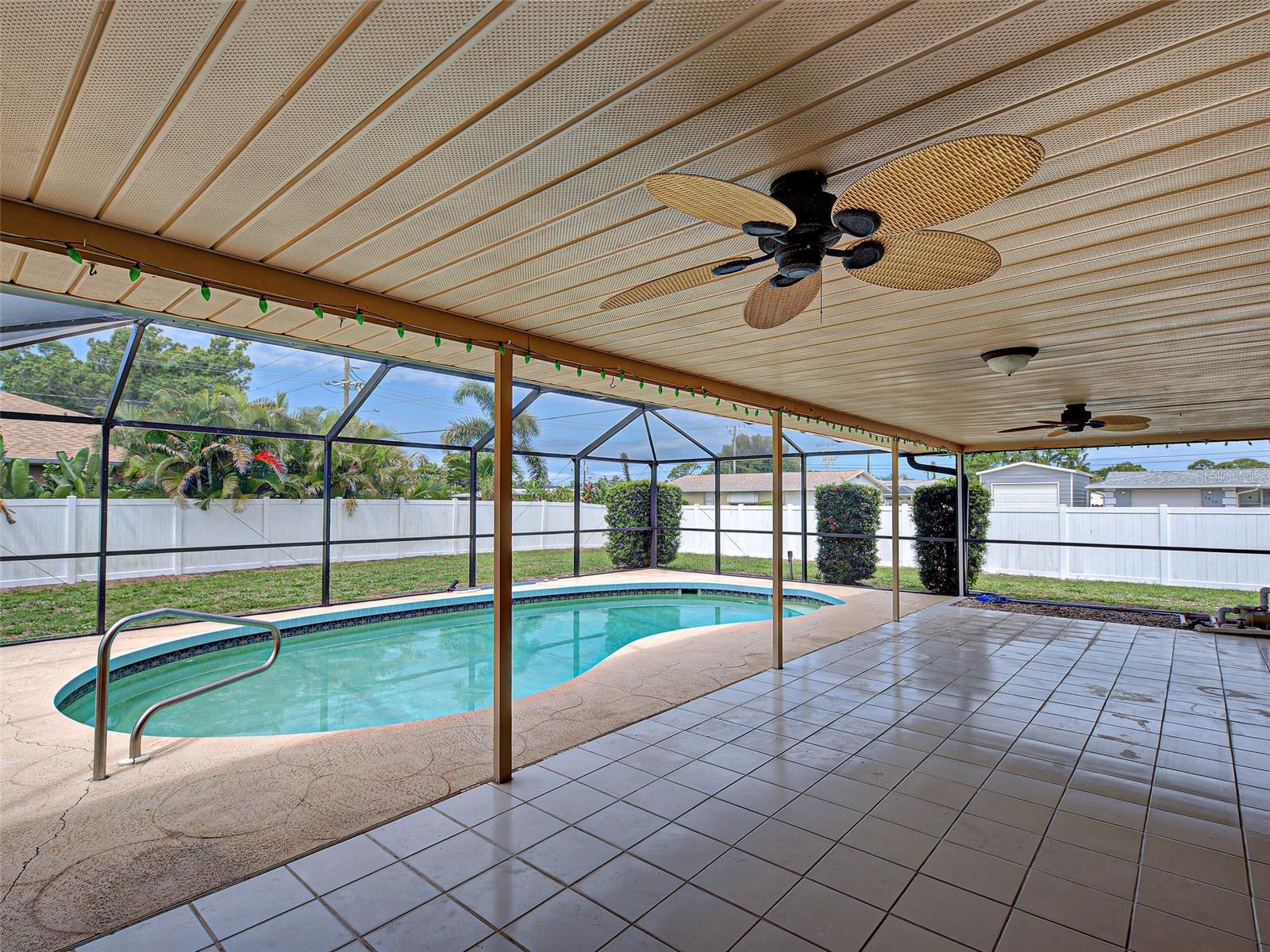 Single Family Residence at 3640 STERLING RD, VENICE, photo 32 of 46