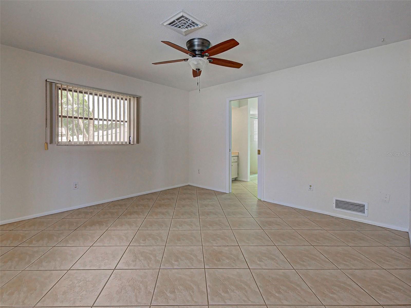 Single Family Residence at 3640 STERLING RD, VENICE, photo 39 of 46