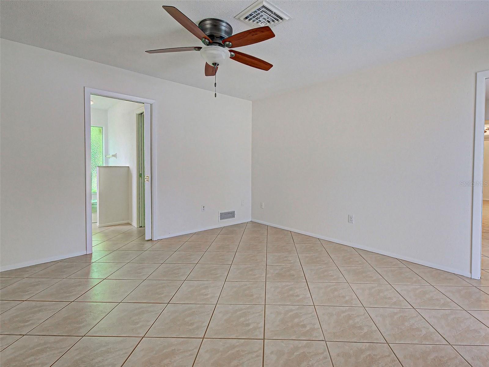 Single Family Residence at 3640 STERLING RD, VENICE, photo 40 of 46