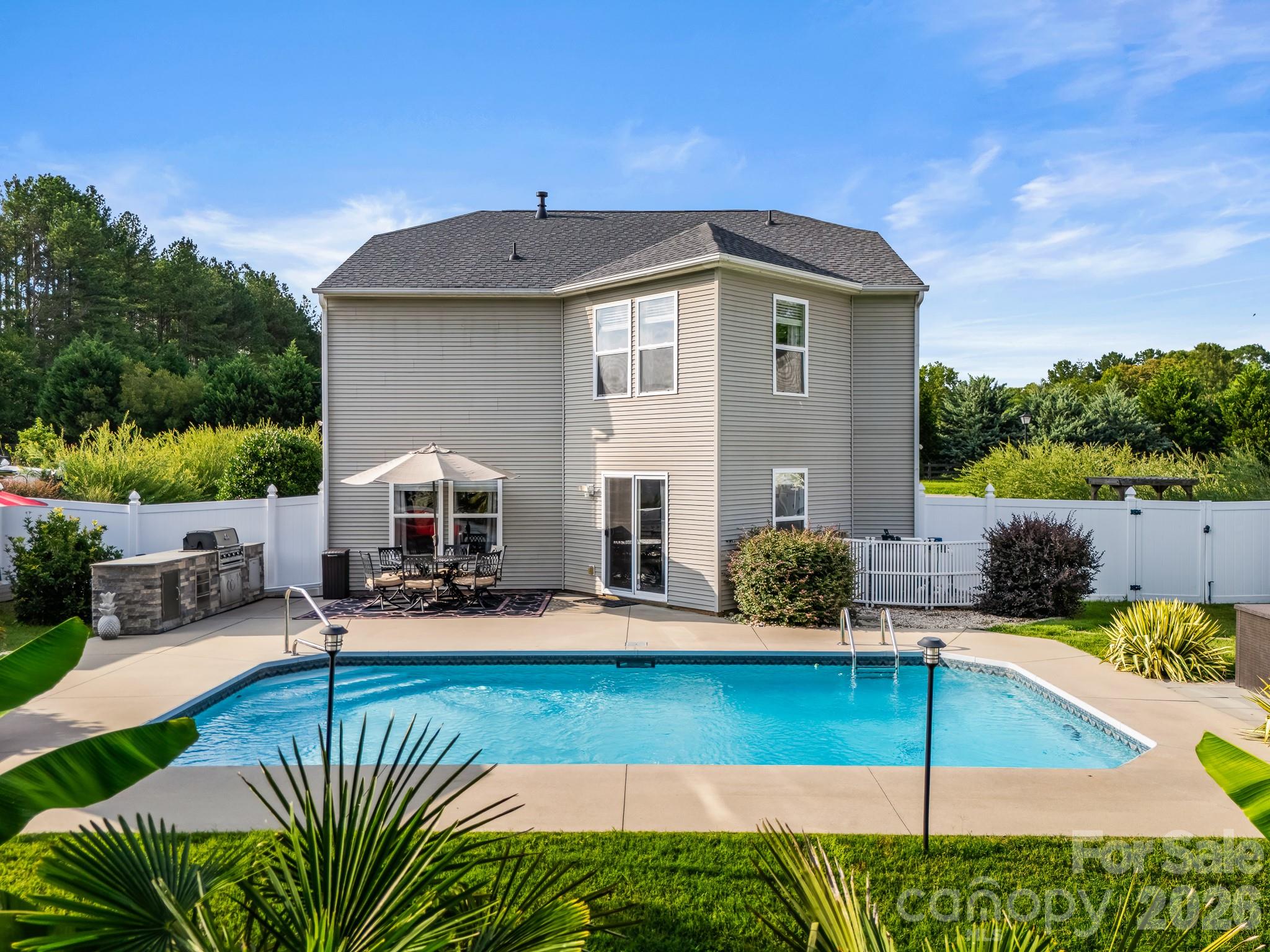 Professional Landscape - 191 Old Carriage Road, Clover