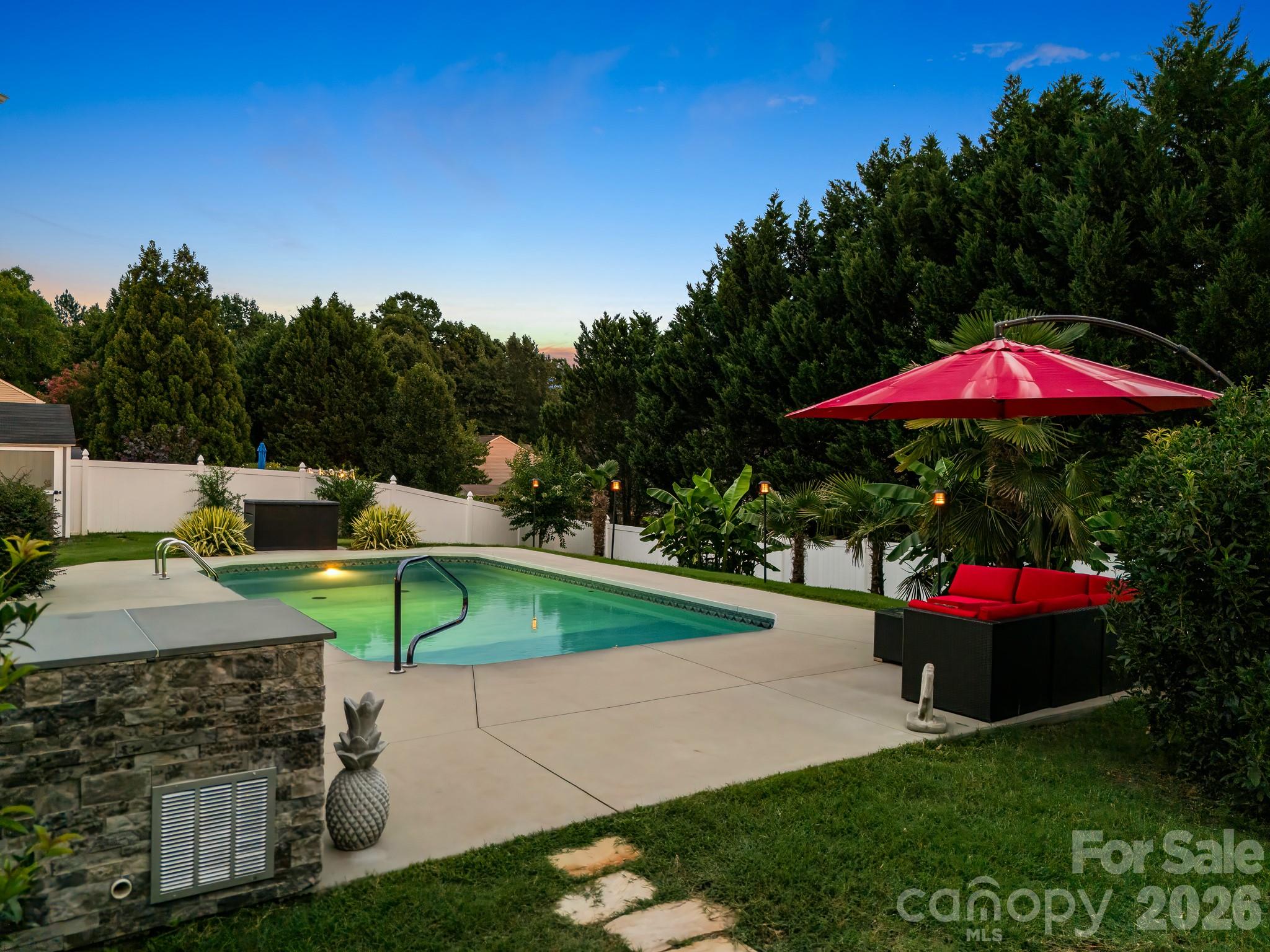 Lots of Sitting Areas - 191 Old Carriage Road, Clover