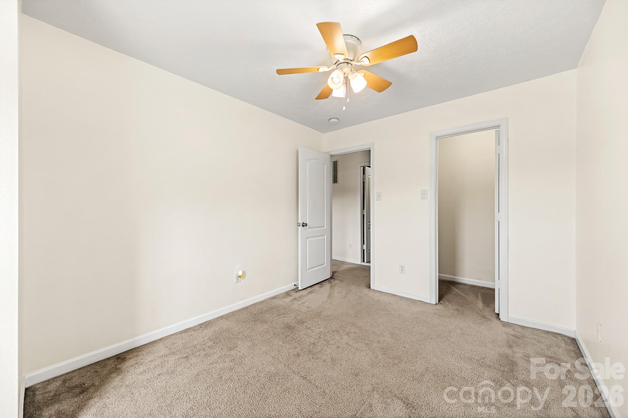 Walk in Closets Lots of storage - 191 Old Carriage Road, Clover