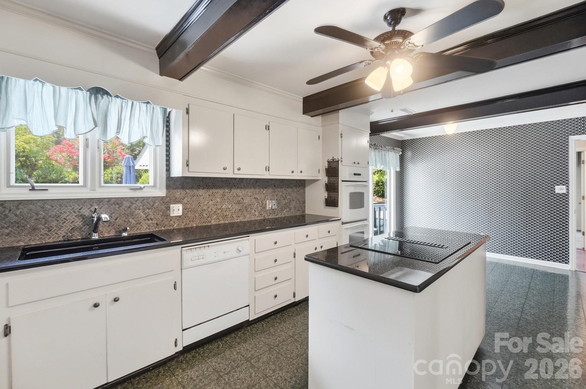 Single Family Residence at 1507 Heatherloch Drive, Gastonia, photo 21 of 48