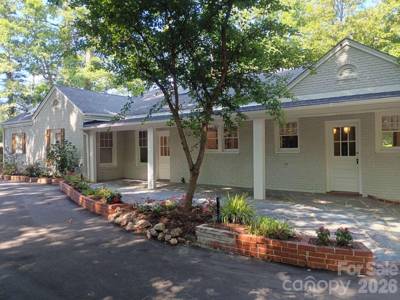 Single Family Residence at 403 N Cannon Boulevard, Kannapolis, photo 9 of 24