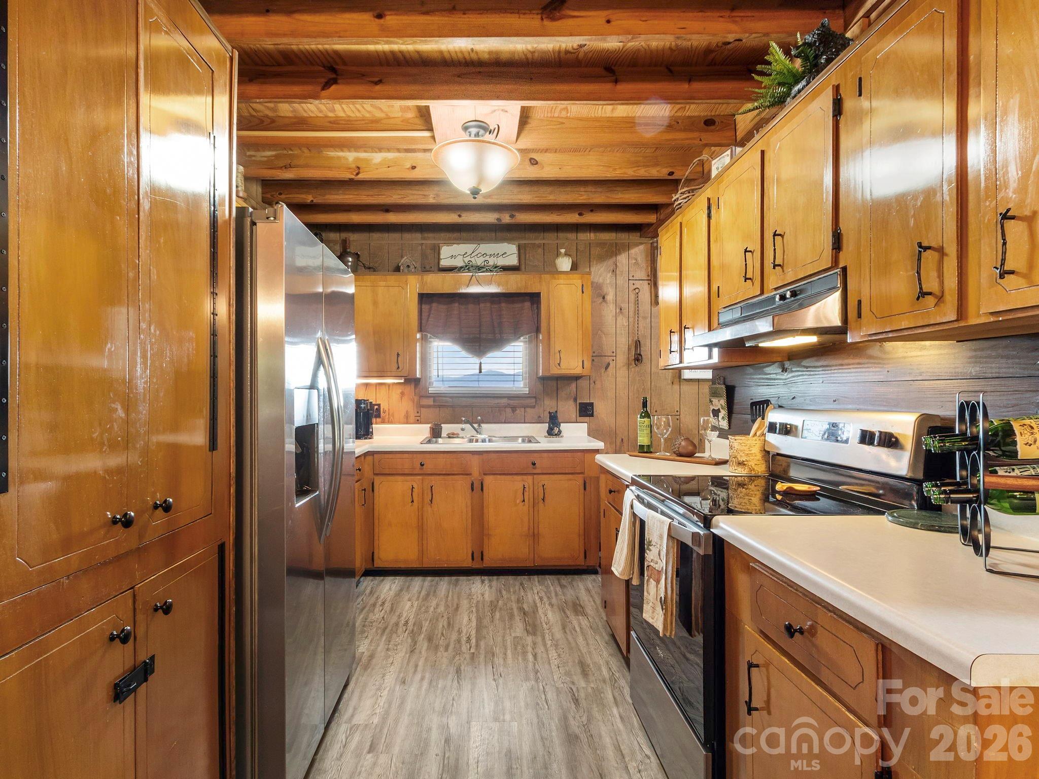 Kitchen - 1901 Blue Rock Road, Burnsville