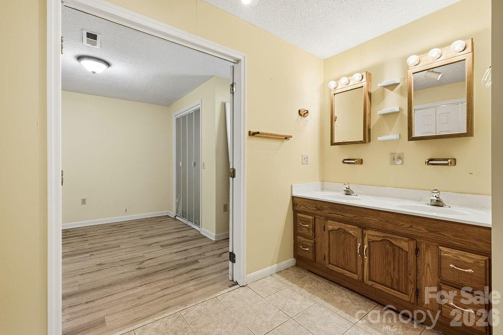 Single Family Residence at 88 Lost Creek Drive, Flat Rock, photo 19 of 34