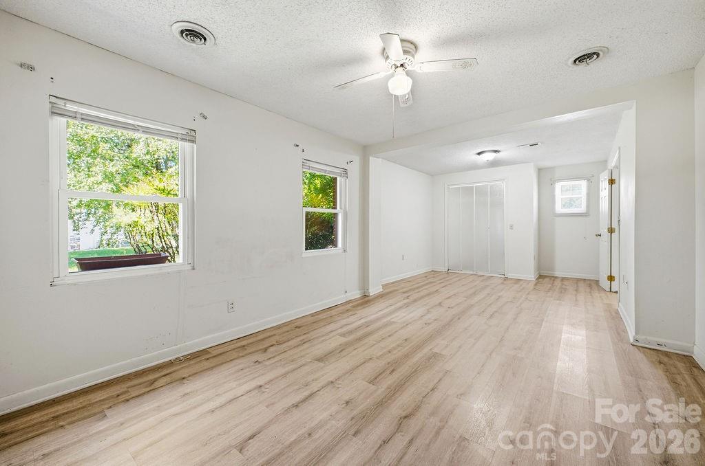 Single Family Residence at 88 Lost Creek Drive, Flat Rock, photo 24 of 34
