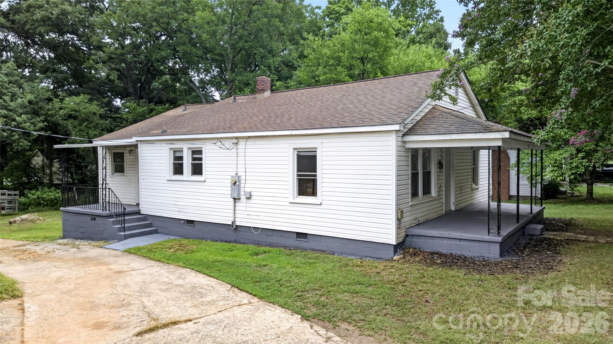 Single Family Residence at 216 W Shannonhouse Street, Shelby, photo 38 of 38