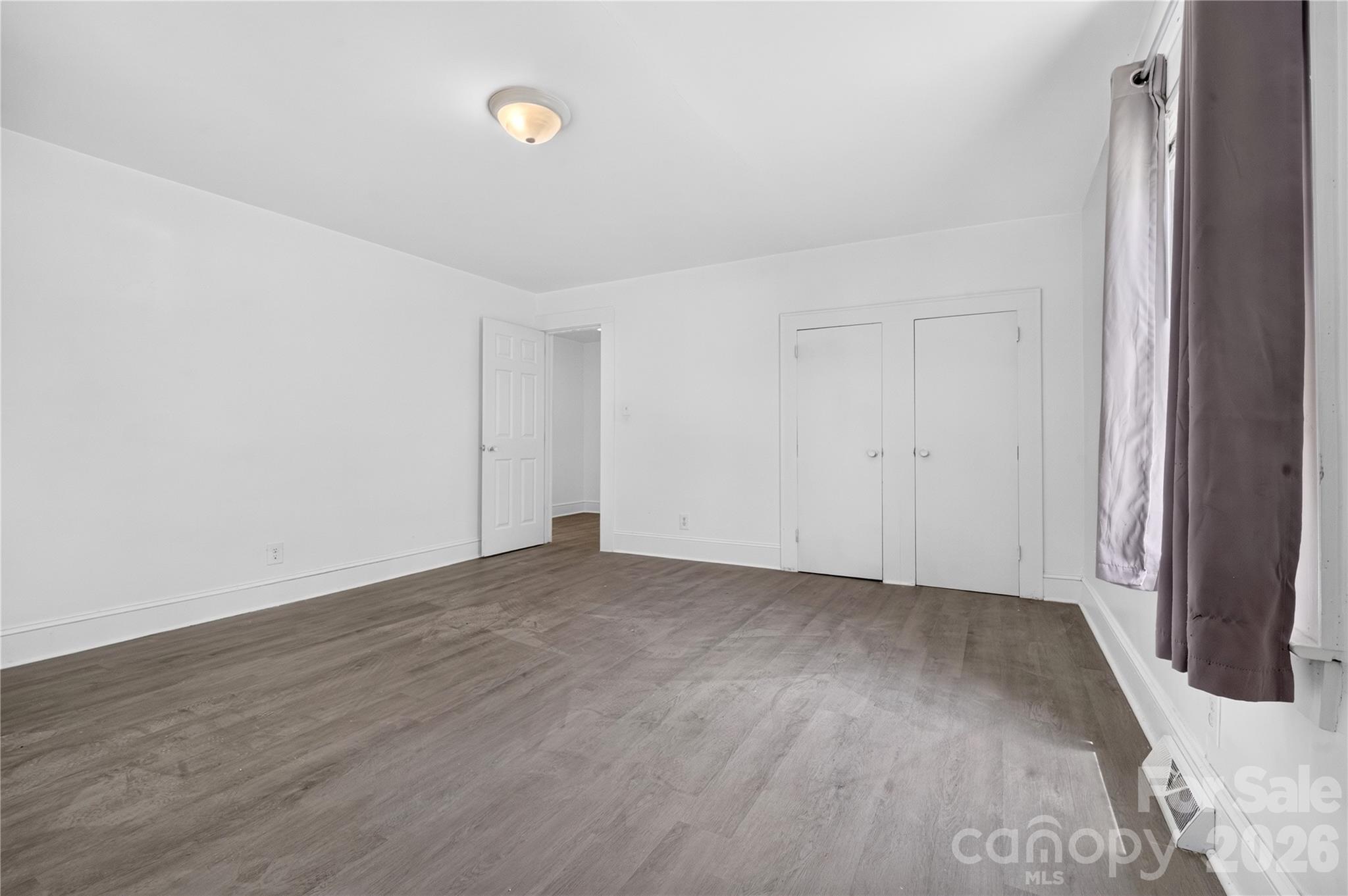 Main bedroom facing front - 216 W Shannonhouse Street, Shelby