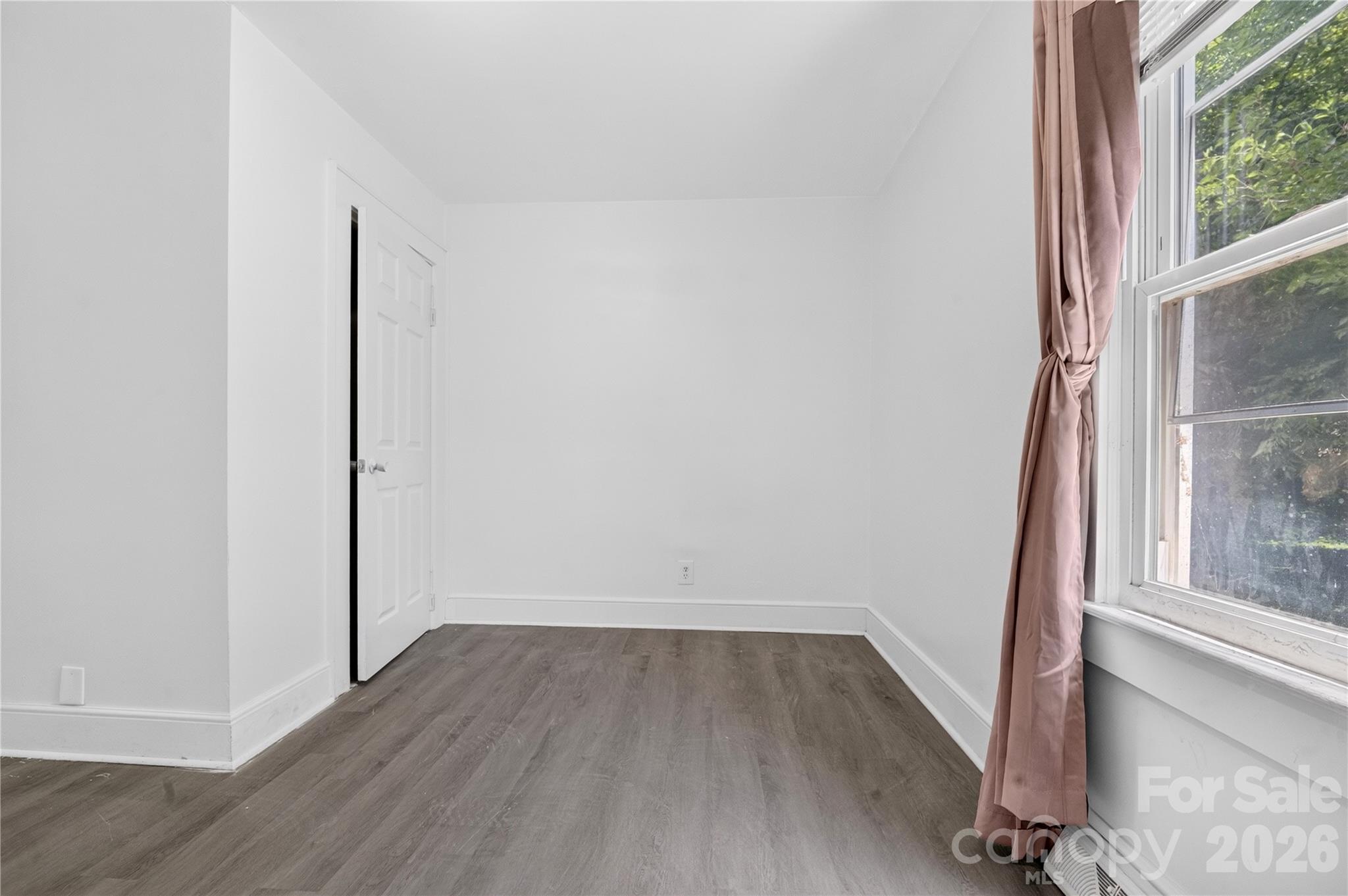 2nd bedroom next to hall bathroom - 216 W Shannonhouse Street, Shelby