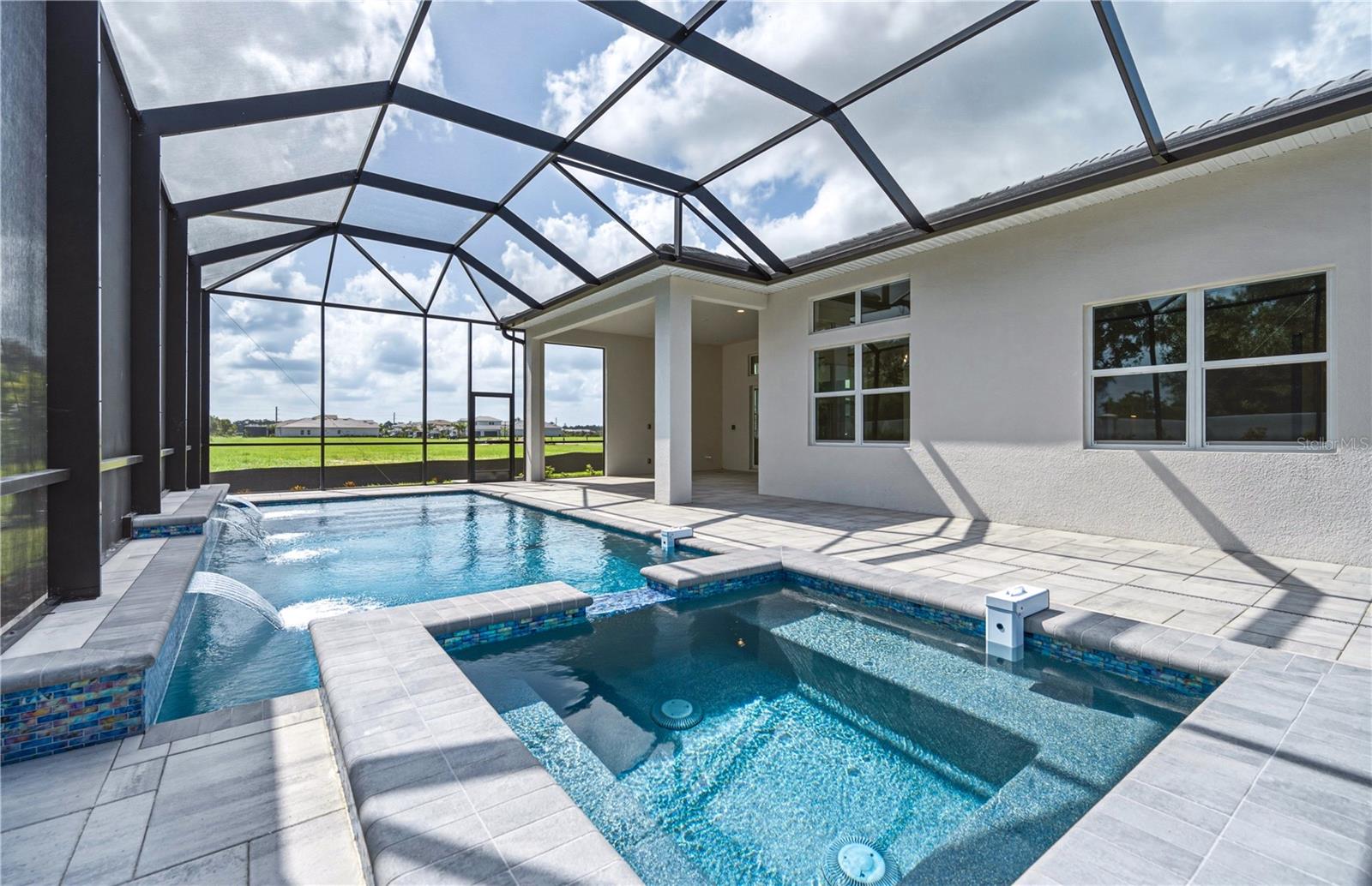 Single Family Residence at 17547 PALMISTE DR, BRADENTON, photo 6 of 52