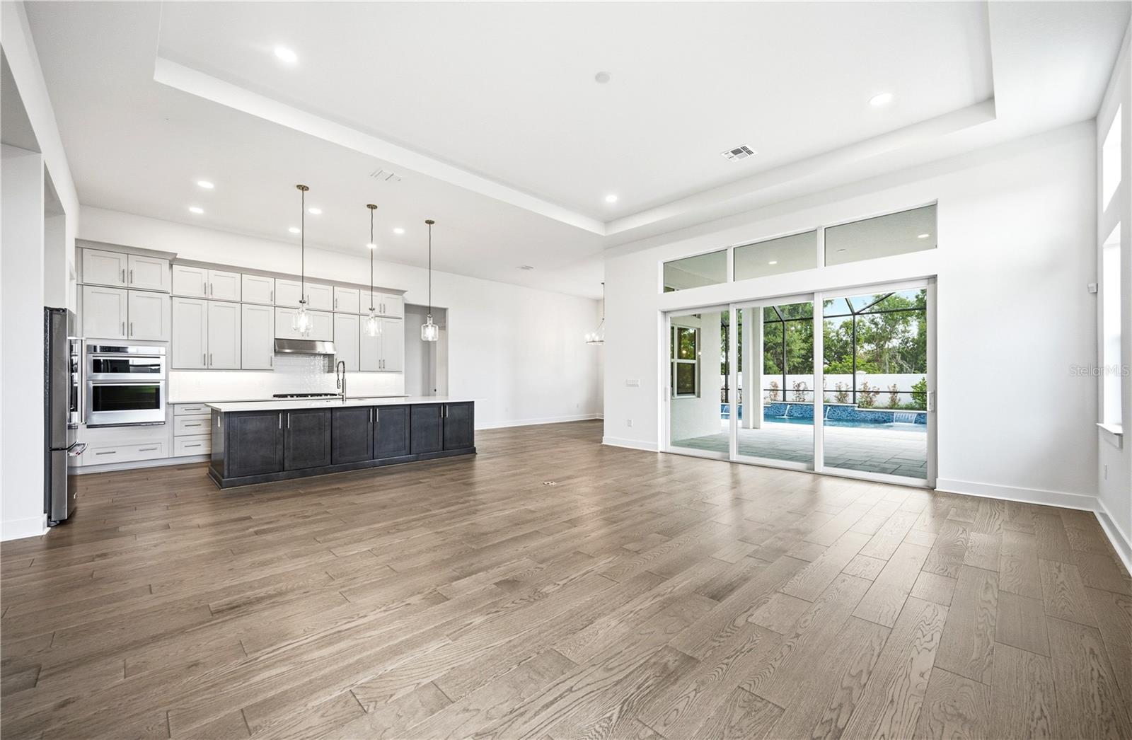 Single Family Residence at 17547 PALMISTE DR, BRADENTON, photo 9 of 52