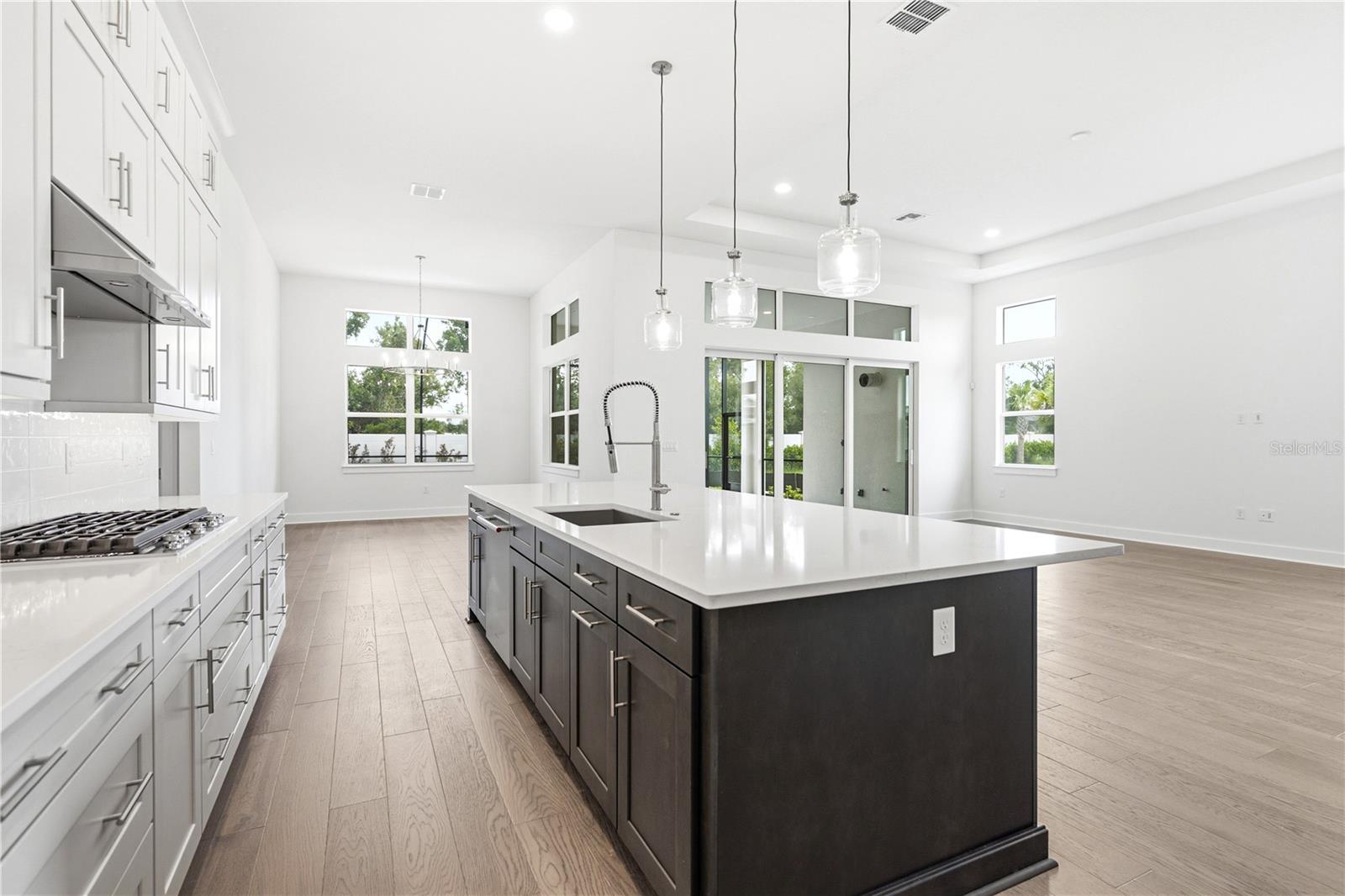 Single Family Residence at 17547 PALMISTE DR, BRADENTON, photo 13 of 52