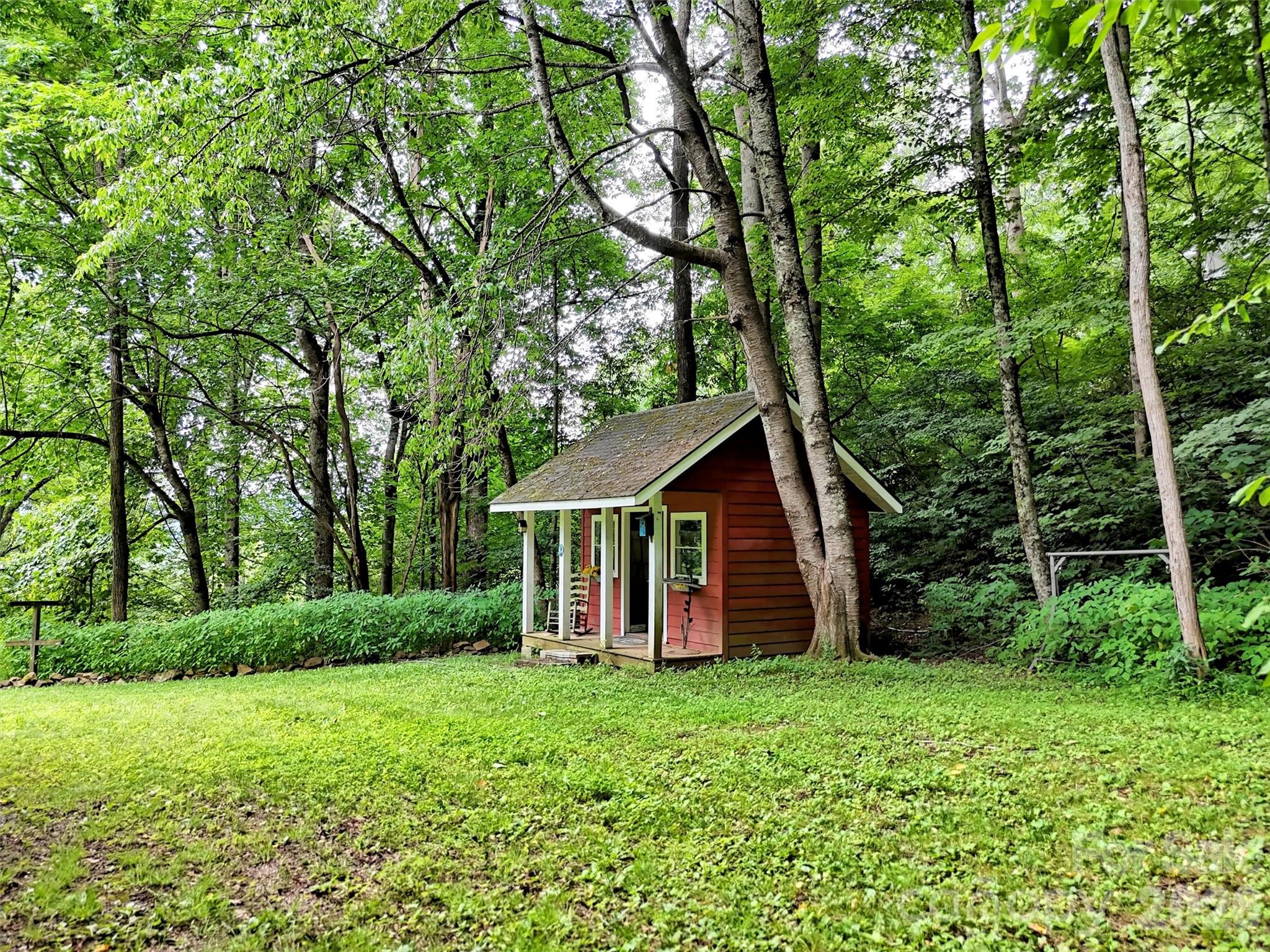 Single Family Residence at 150 Sorghum Drive, Waynesville, photo 32 of 38