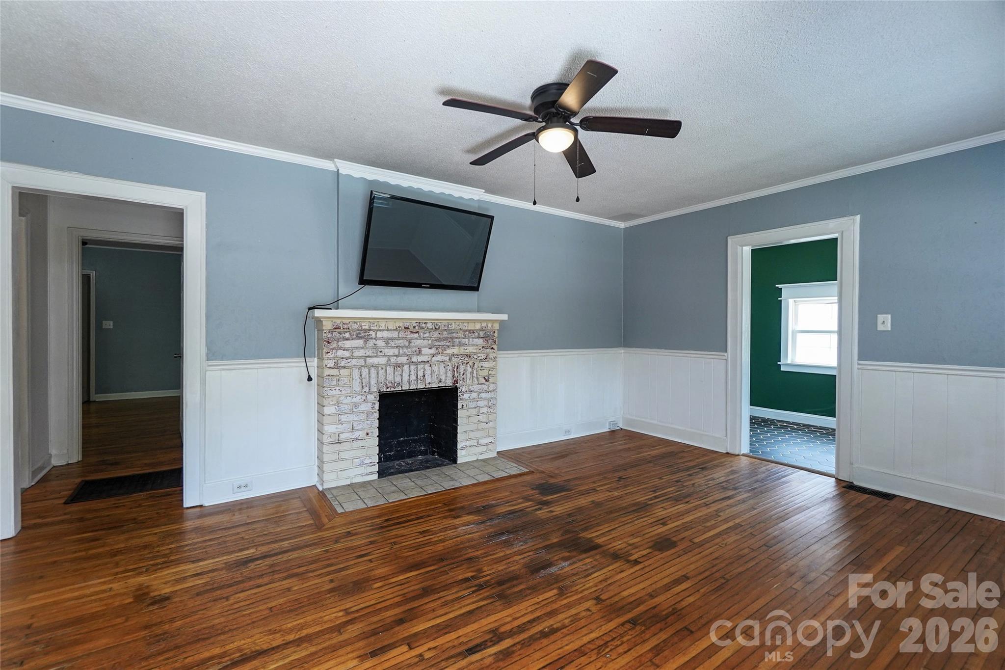 Single Family Residence at 512 W 8th Avenue, Gastonia, photo 9 of 25