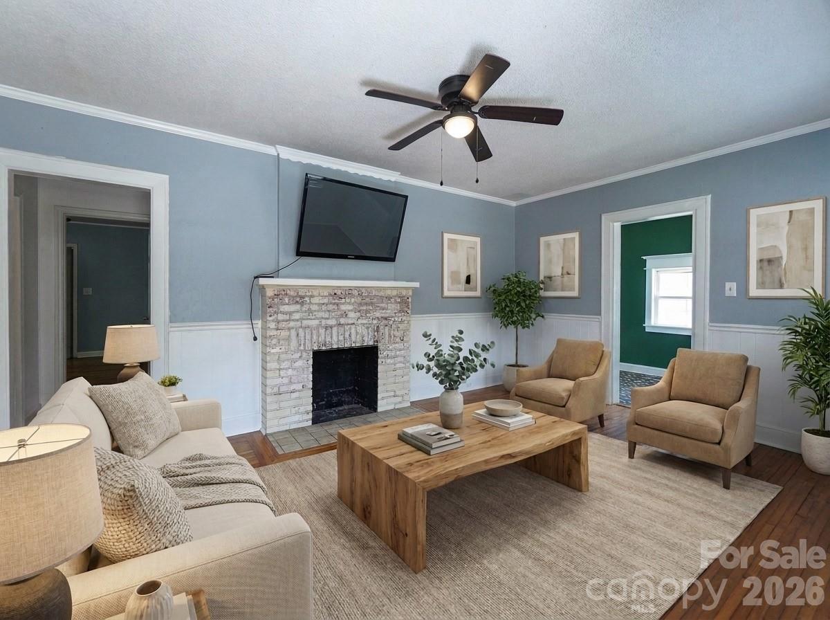 Virtually Staged - 512 W 8th Avenue, Gastonia