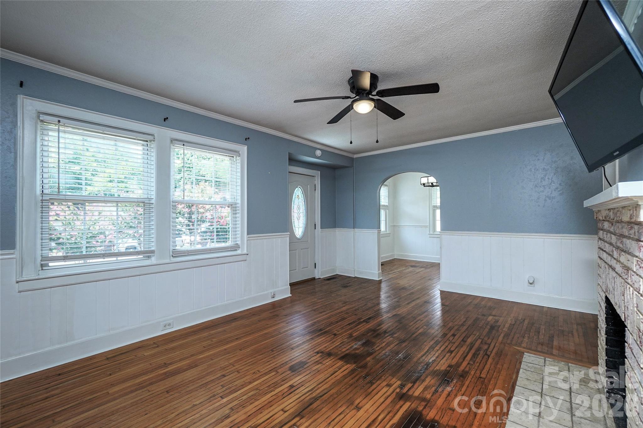 Single Family Residence at 512 W 8th Avenue, Gastonia, photo 11 of 25