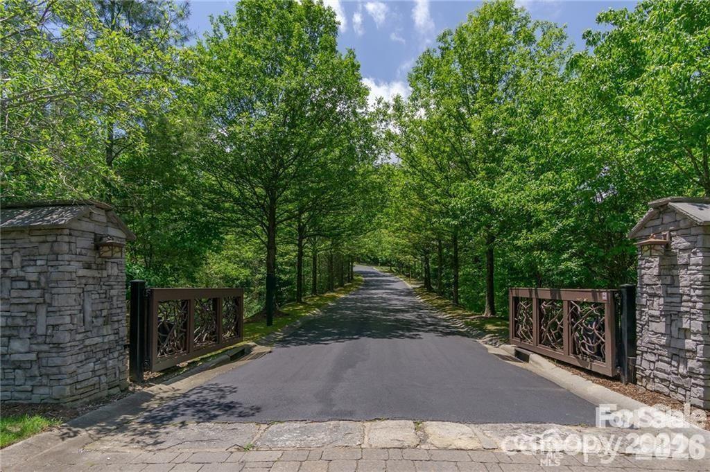 Gated Community - 99999 Woodhen Way, Horse Shoe
