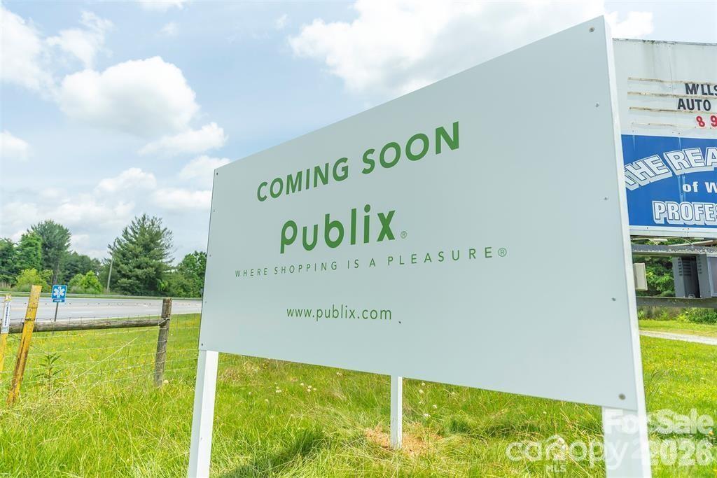 Publix coming soon - 99999 Woodhen Way, Horse Shoe