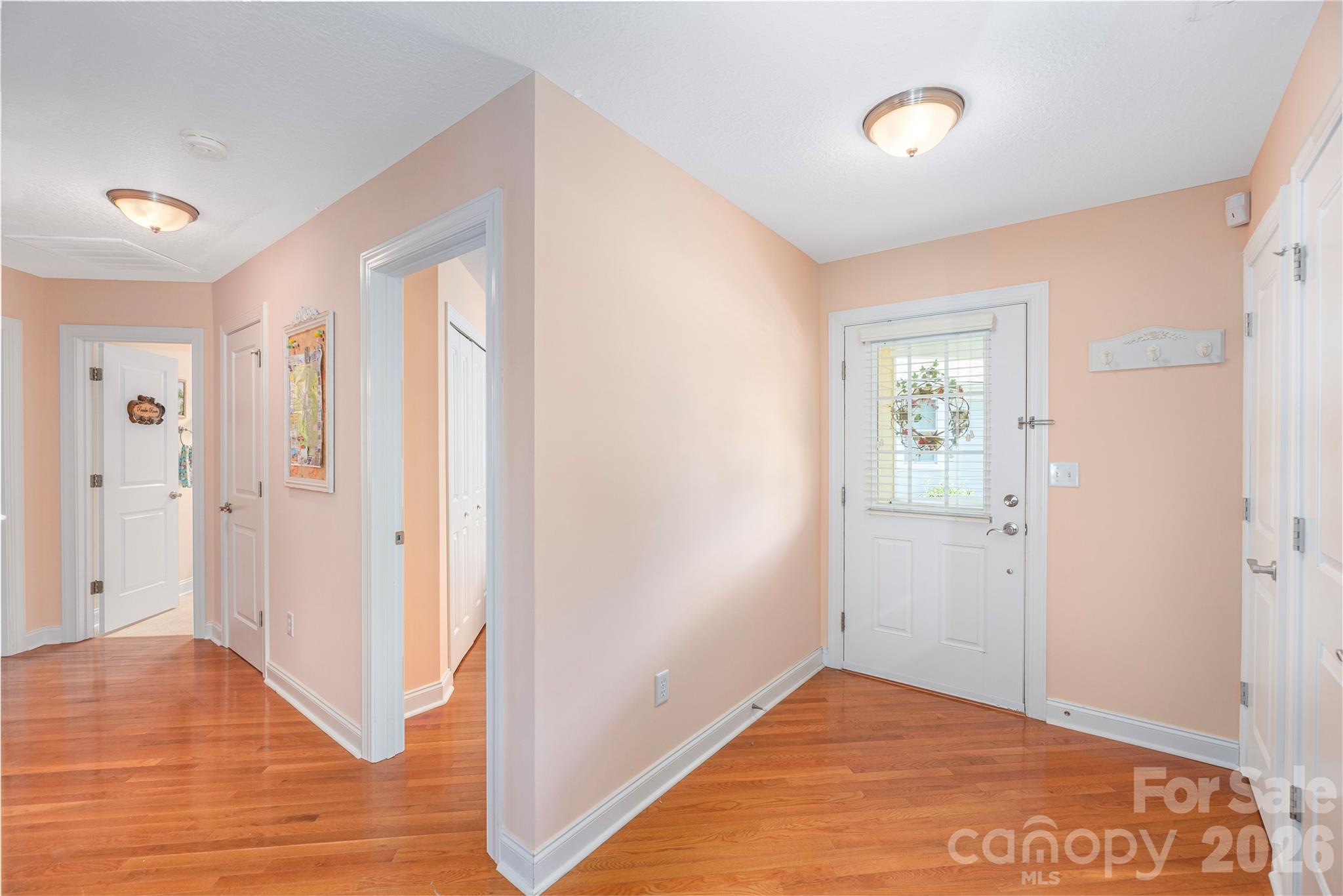 Single Family Residence at 41 Little Fox Lane, Fletcher, photo 4 of 42