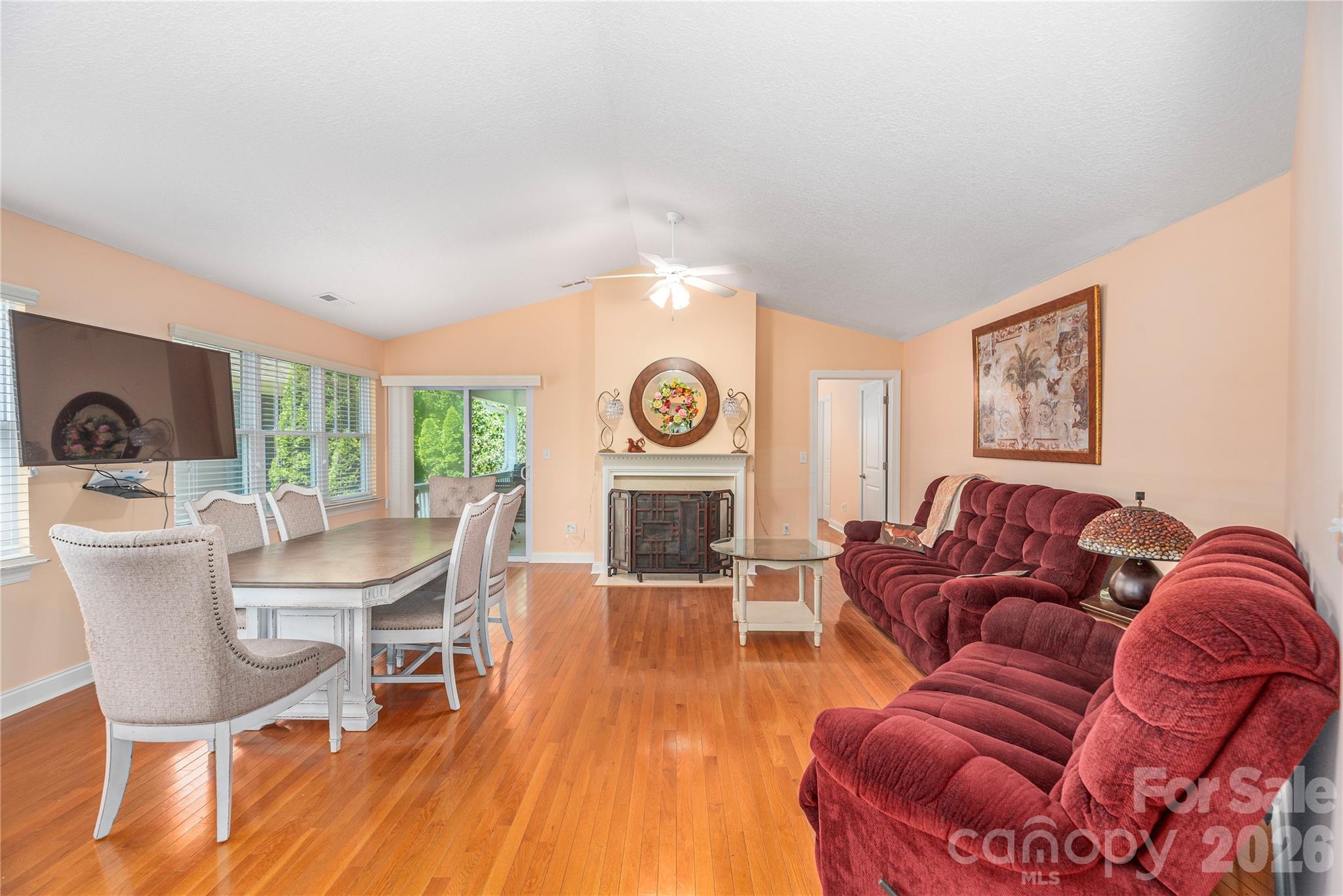 Single Family Residence at 41 Little Fox Lane, Fletcher, photo 7 of 42