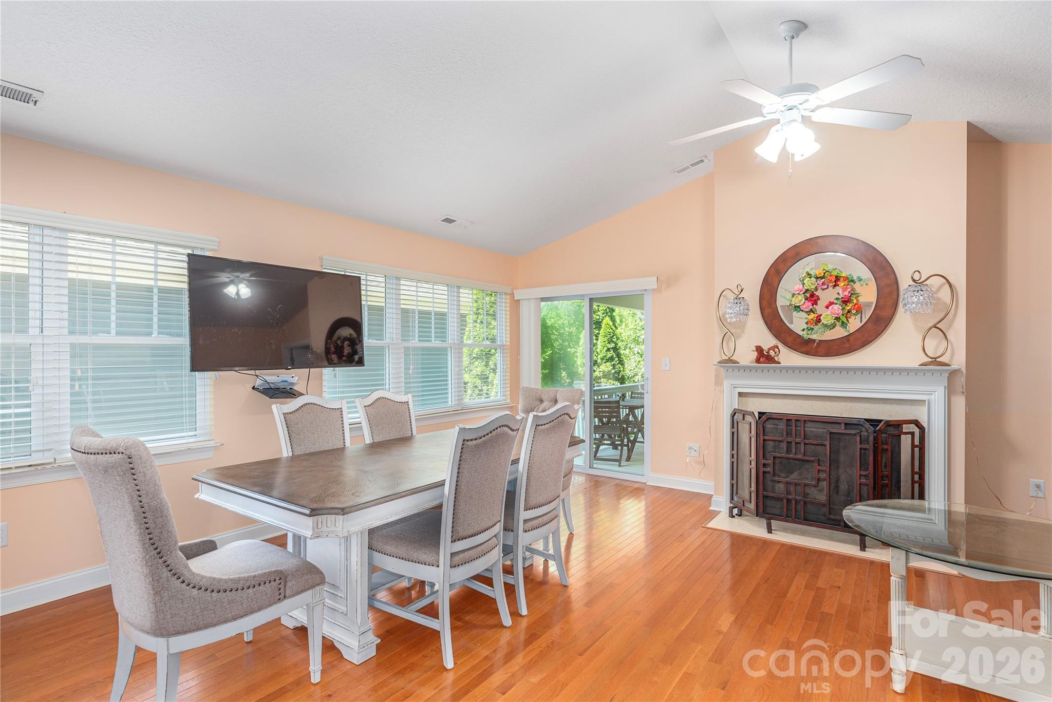 Single Family Residence at 41 Little Fox Lane, Fletcher, photo 6 of 42