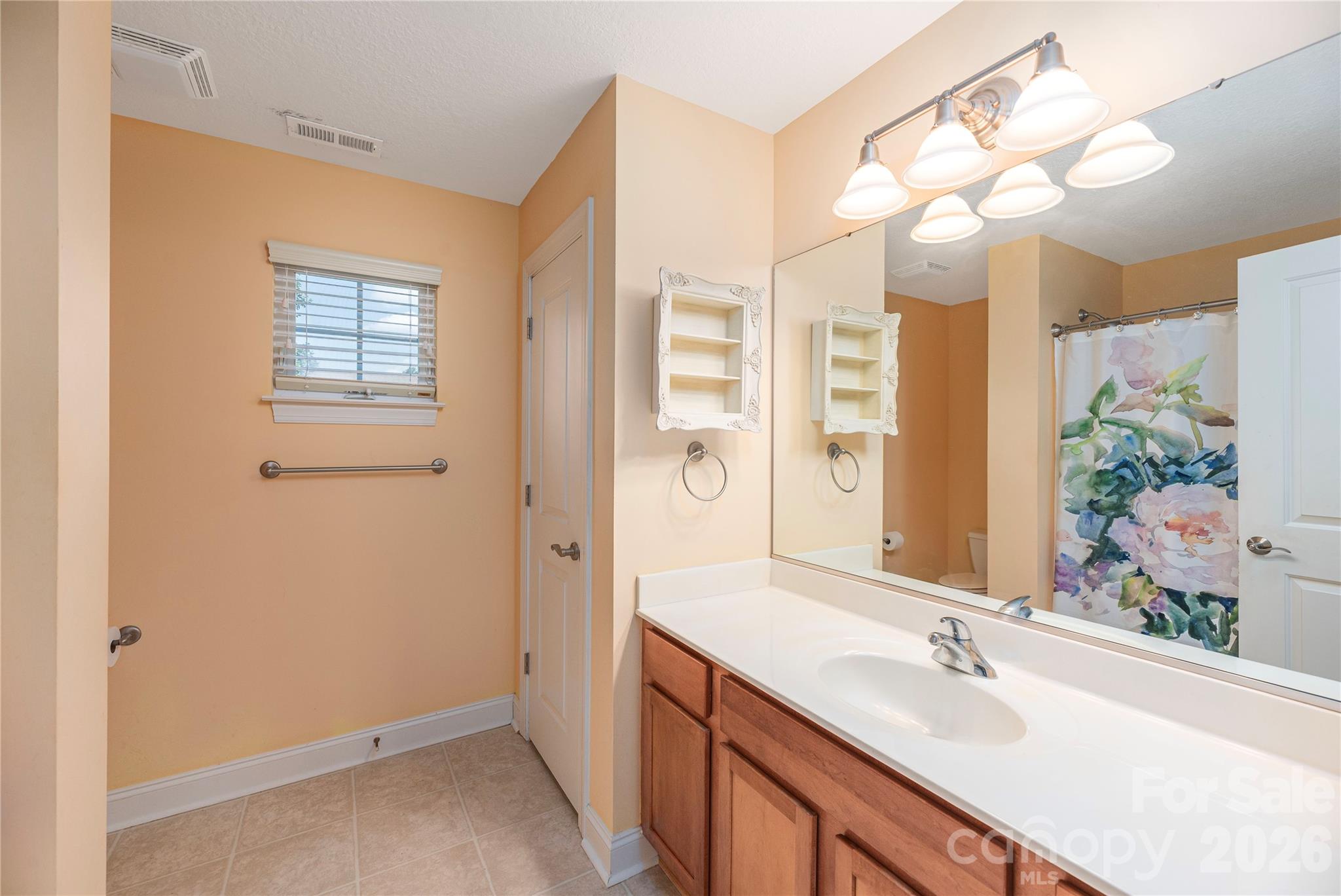 Single Family Residence at 41 Little Fox Lane, Fletcher, photo 33 of 42