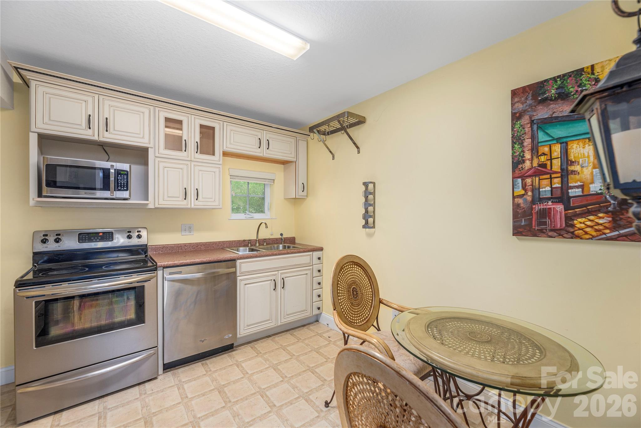 Single Family Residence at 41 Little Fox Lane, Fletcher, photo 38 of 42