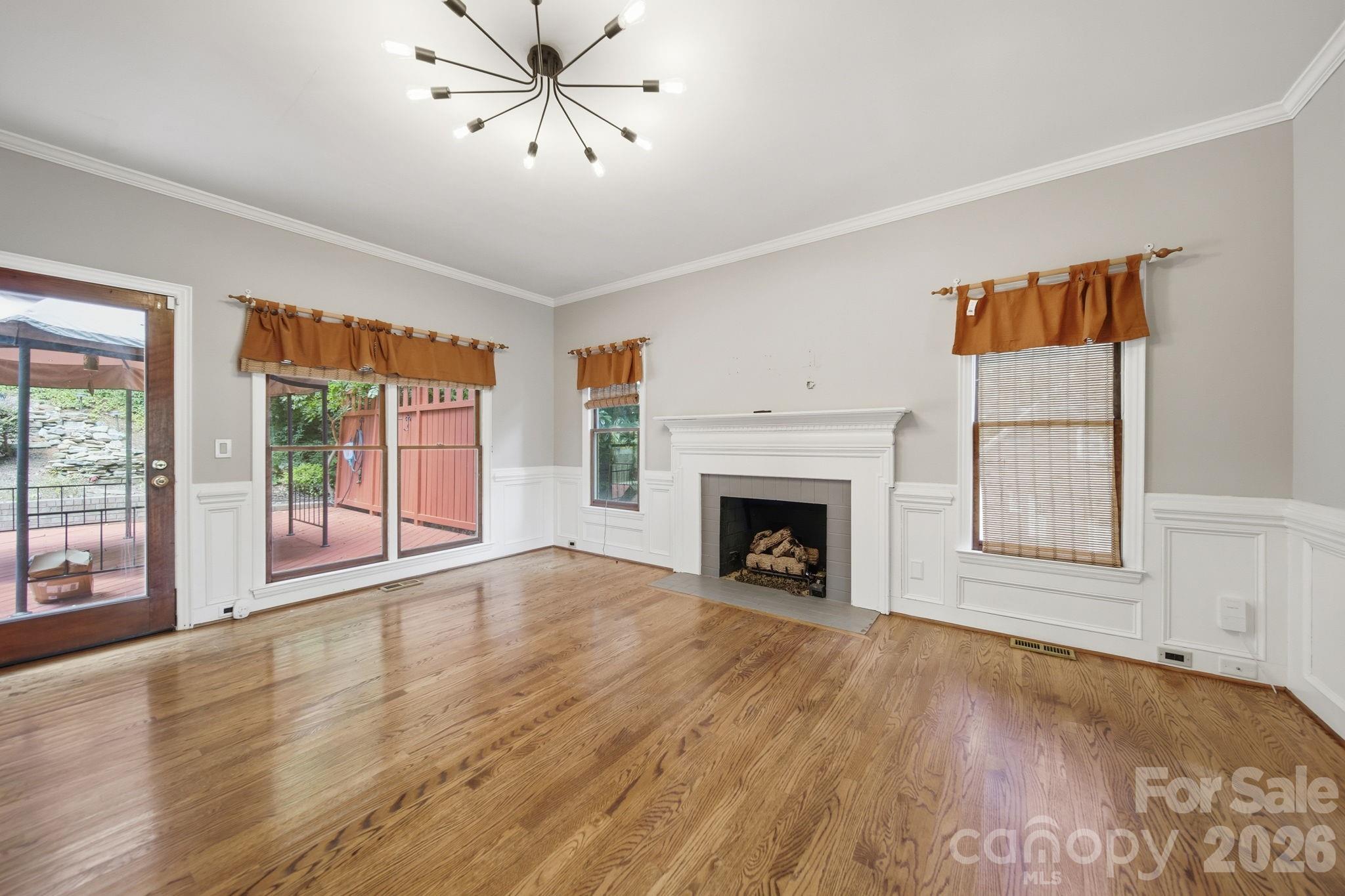 Single Family Residence at 1265 Braeburn Road NW, Concord, photo 3 of 45