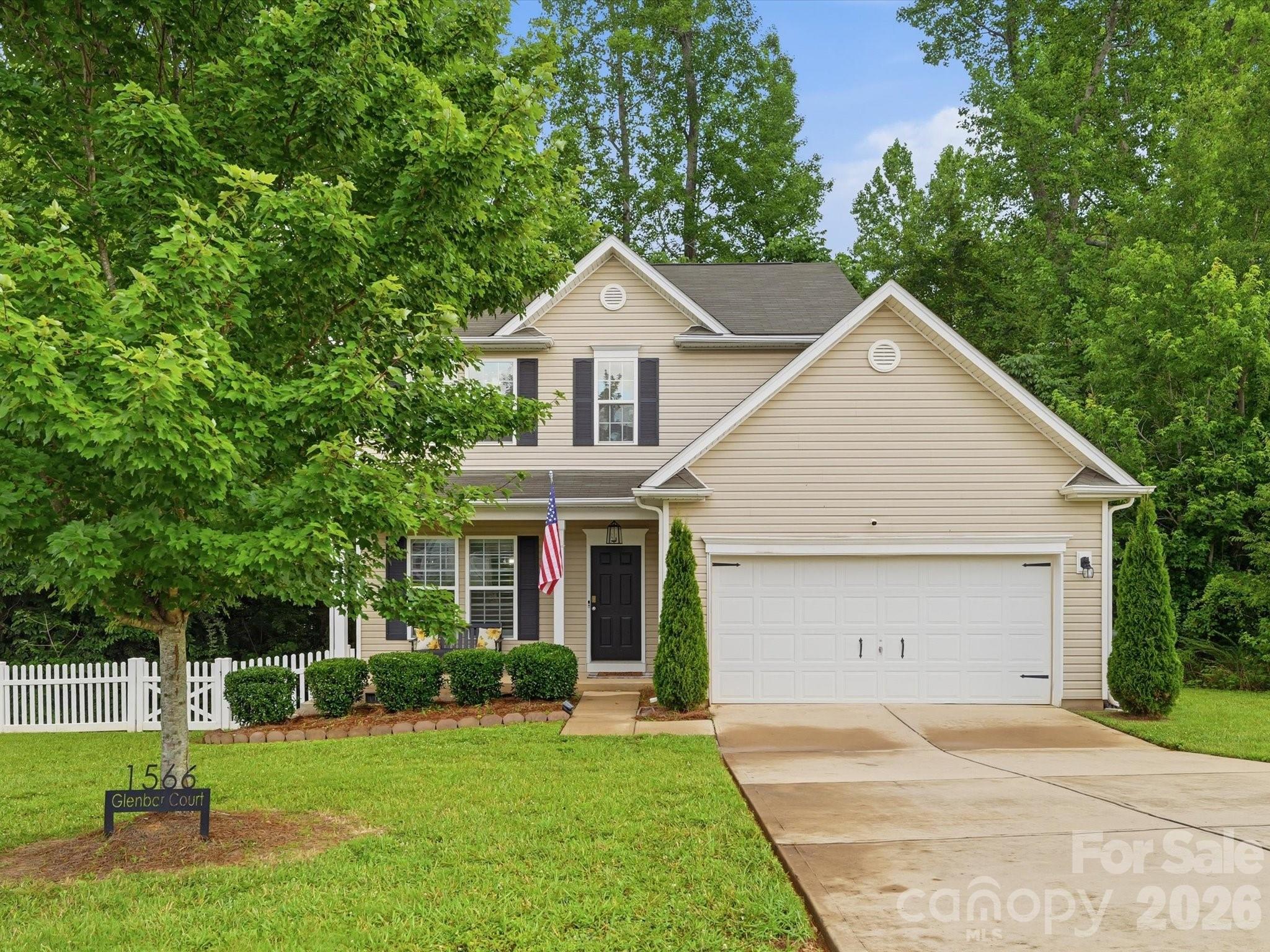 Single Family Residence at 1566 Glenbar Court, Clover, photo 41 of 48