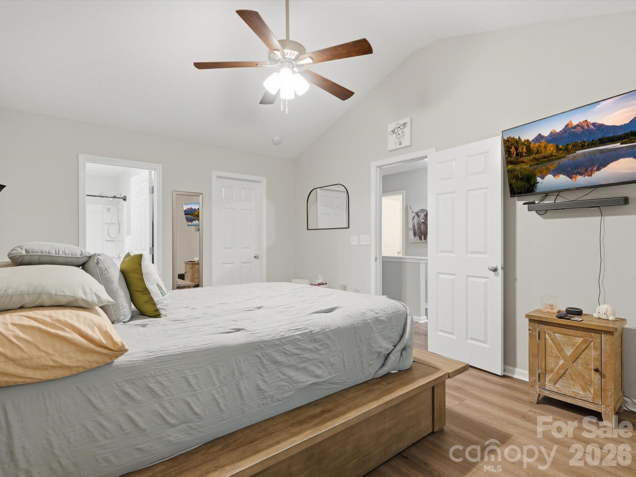 Single Family Residence at 1566 Glenbar Court, Clover, photo 25 of 48