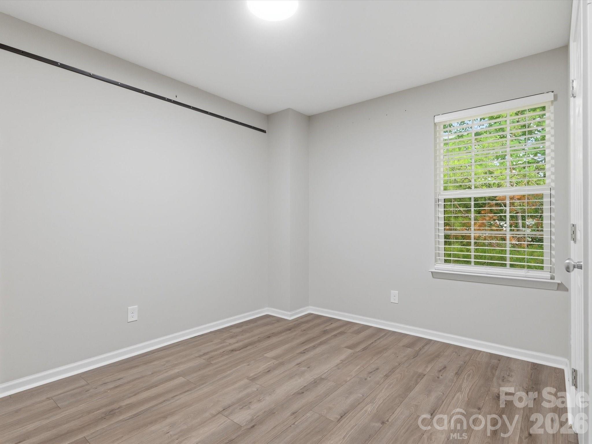 Single Family Residence at 1566 Glenbar Court, Clover, photo 27 of 48