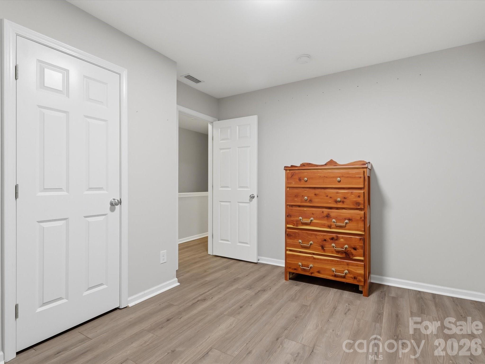 Single Family Residence at 1566 Glenbar Court, Clover, photo 28 of 48