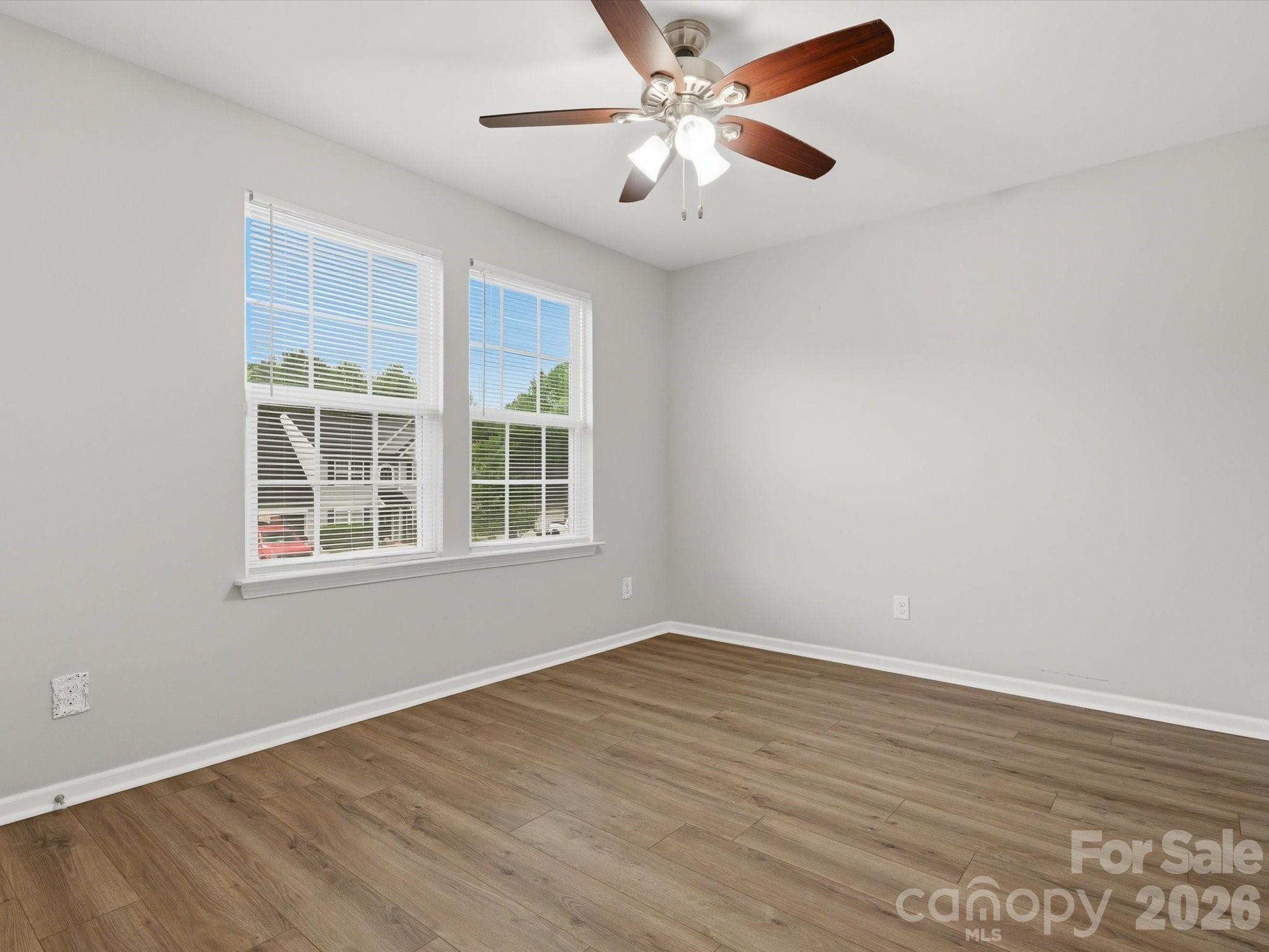 Single Family Residence at 1566 Glenbar Court, Clover, photo 29 of 48