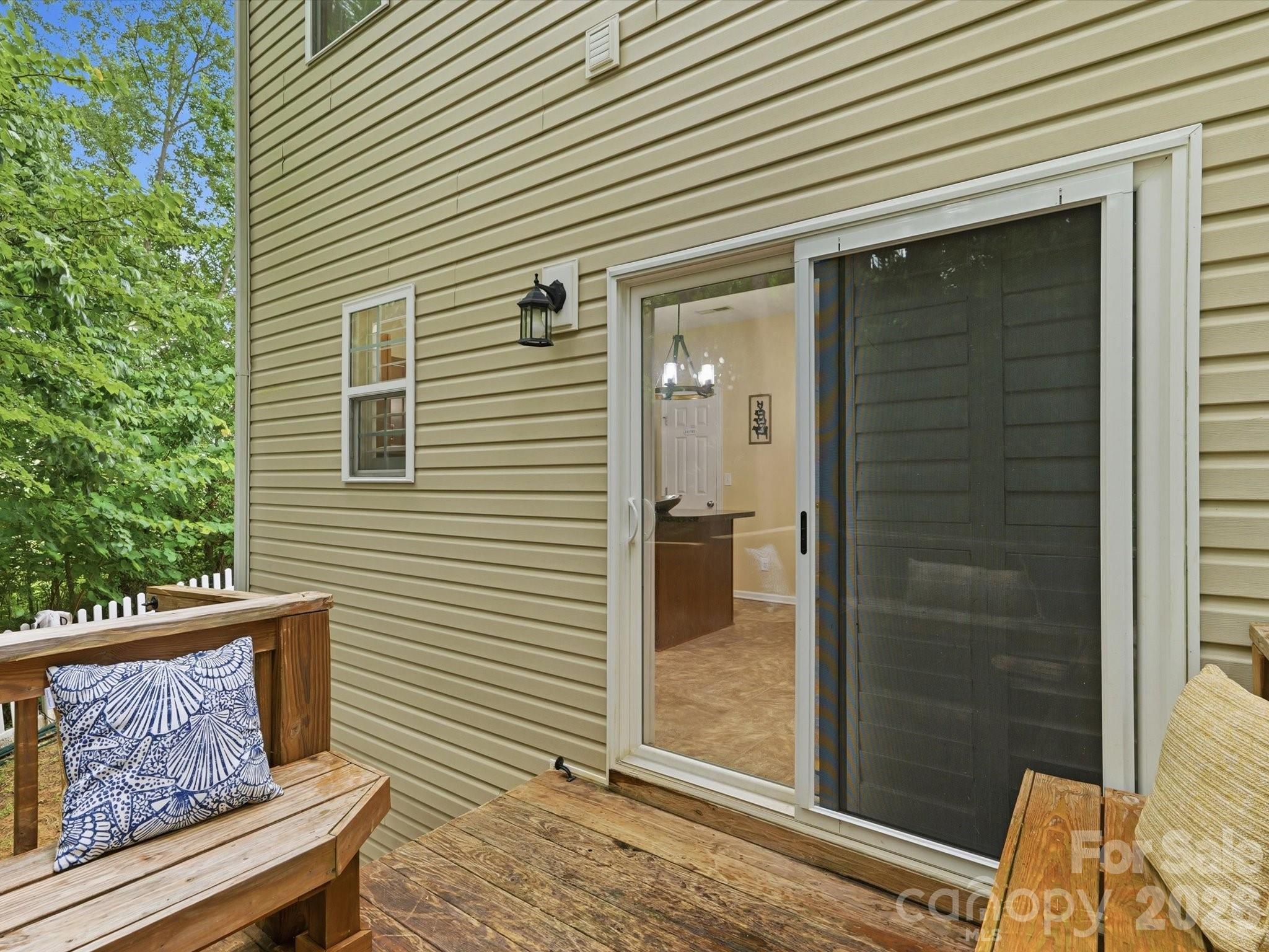 Single Family Residence at 1566 Glenbar Court, Clover, photo 33 of 48