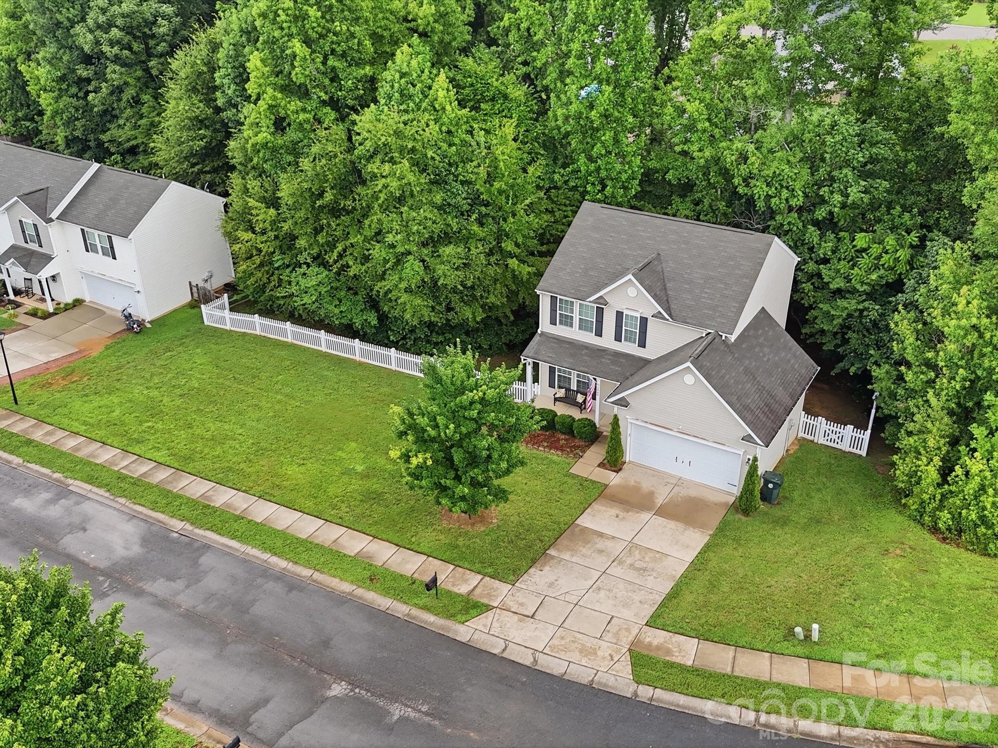 Single Family Residence at 1566 Glenbar Court, Clover, photo 44 of 48