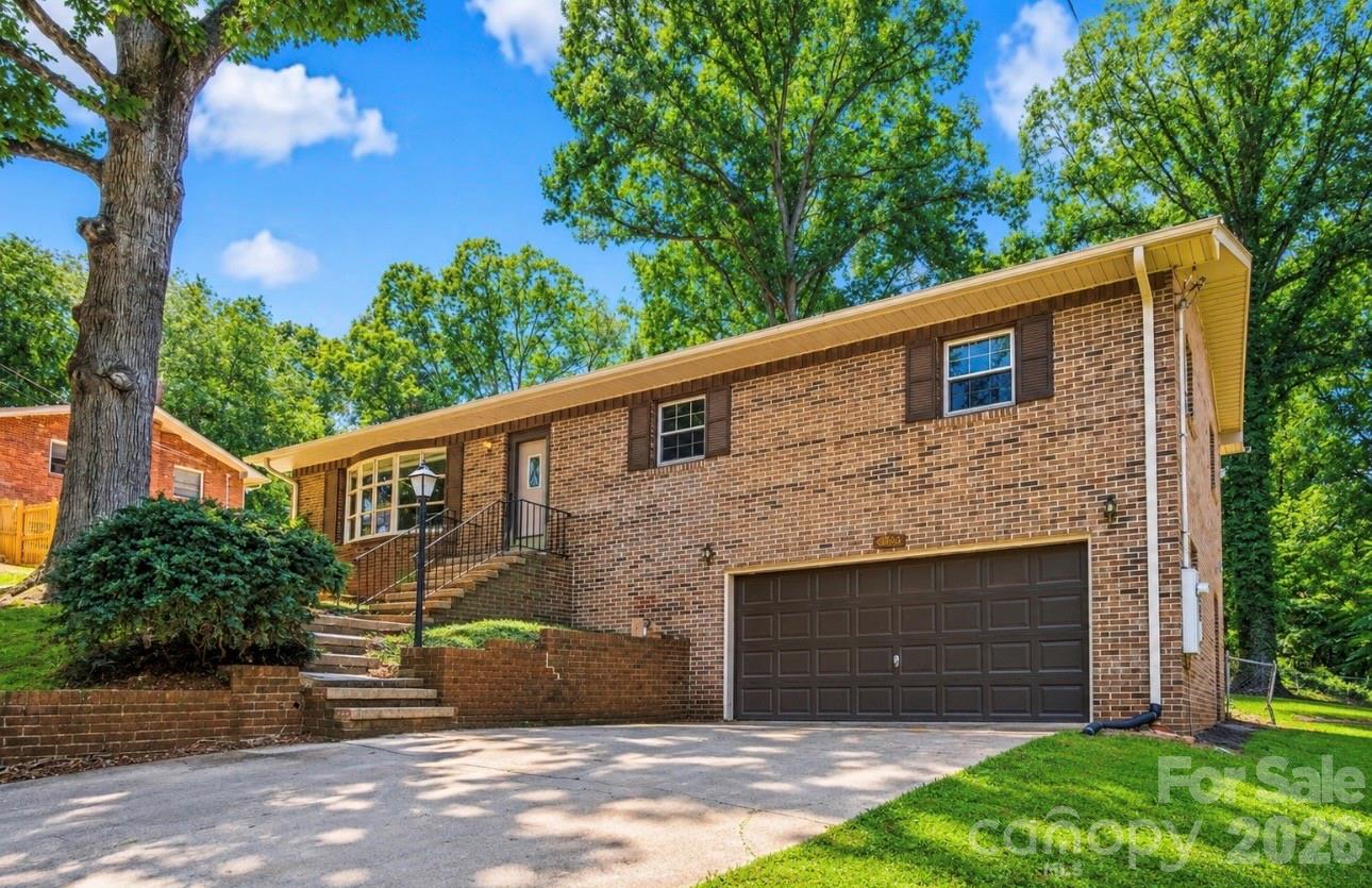 2951 7th Street Drive NE