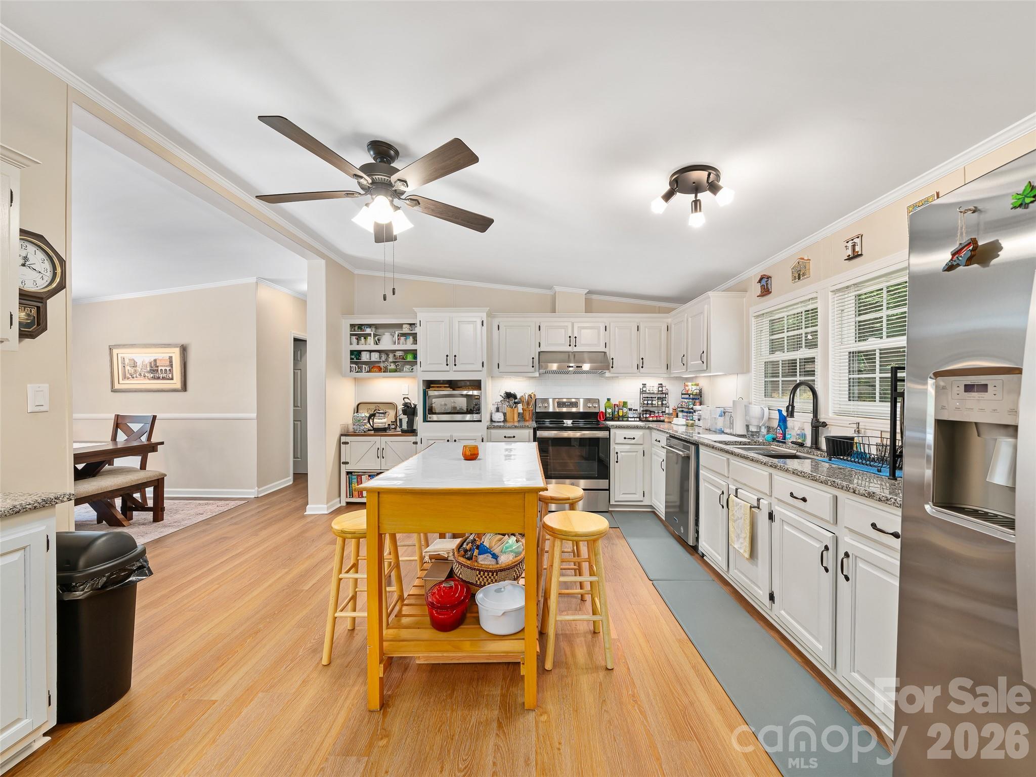kitchen - 201 Franklin Village Road, Spruce Pine