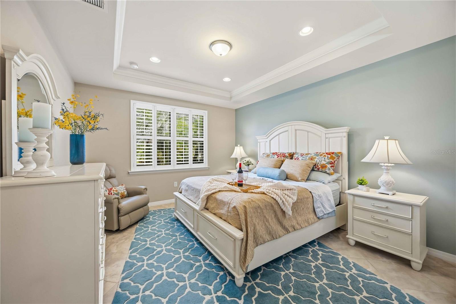 Single Family Residence at 19731 QUISTO ST, VENICE, photo 11 of 92