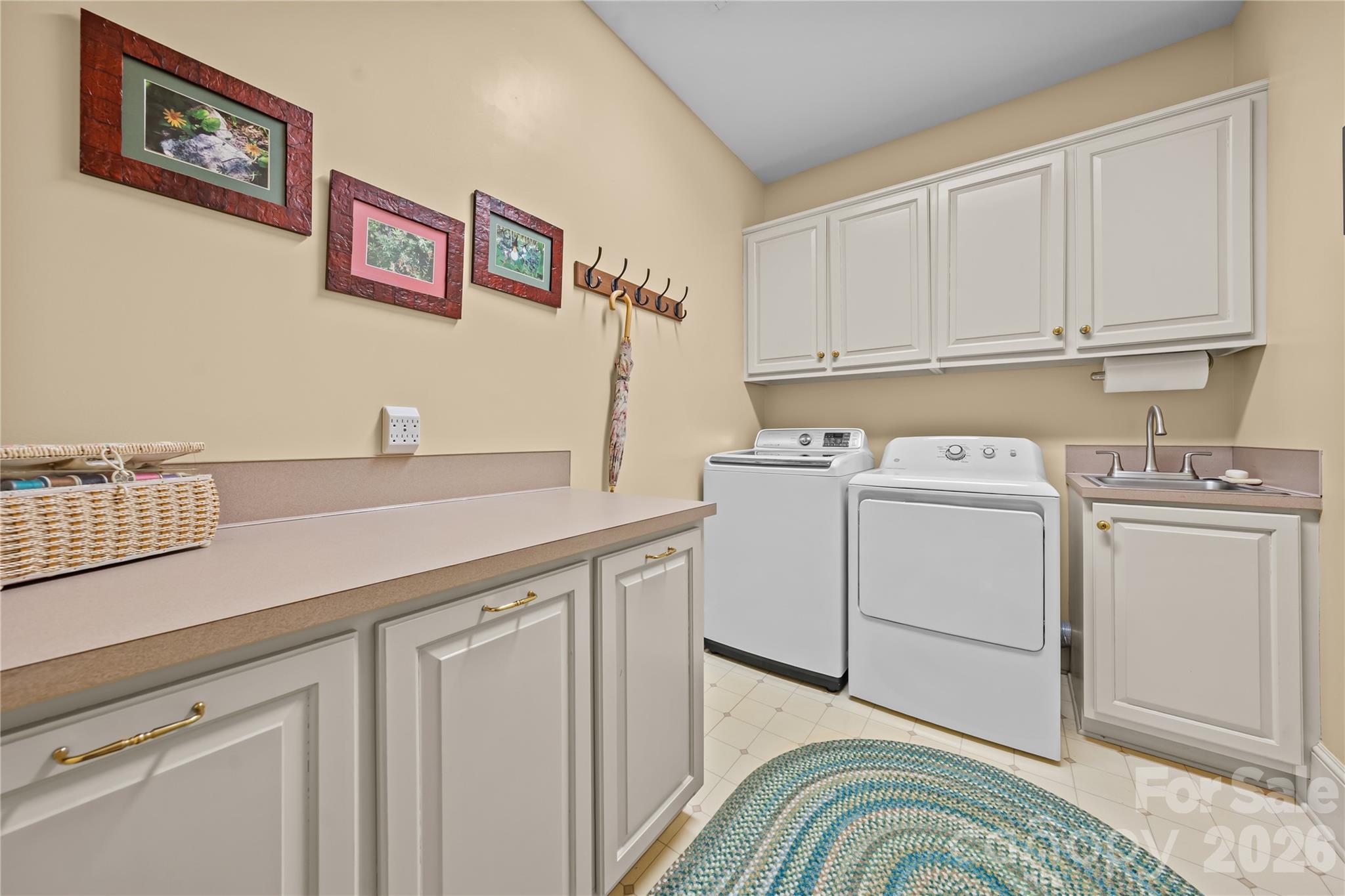 Single Family Residence at 881 Handy Road, Denton, photo 14 of 40